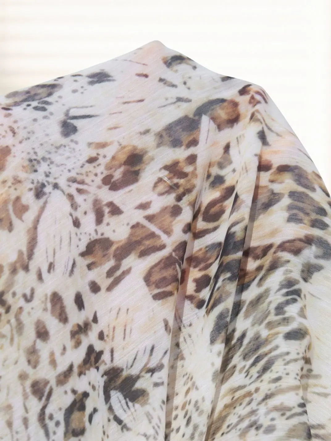 Blusa-Ampla-Animal-Print - EstiloE, Camisa Manga Longa, Camisa Feminina Manga Longa, Camisa Feminina Estampada, Blusa Feminina Chiffon, Blusa Feminina, Blusa Sofisticada, Blusa Manga Longa, Blusa Feminina Animal Print, Blusa Estampa Onça, Estampa Animal Print
