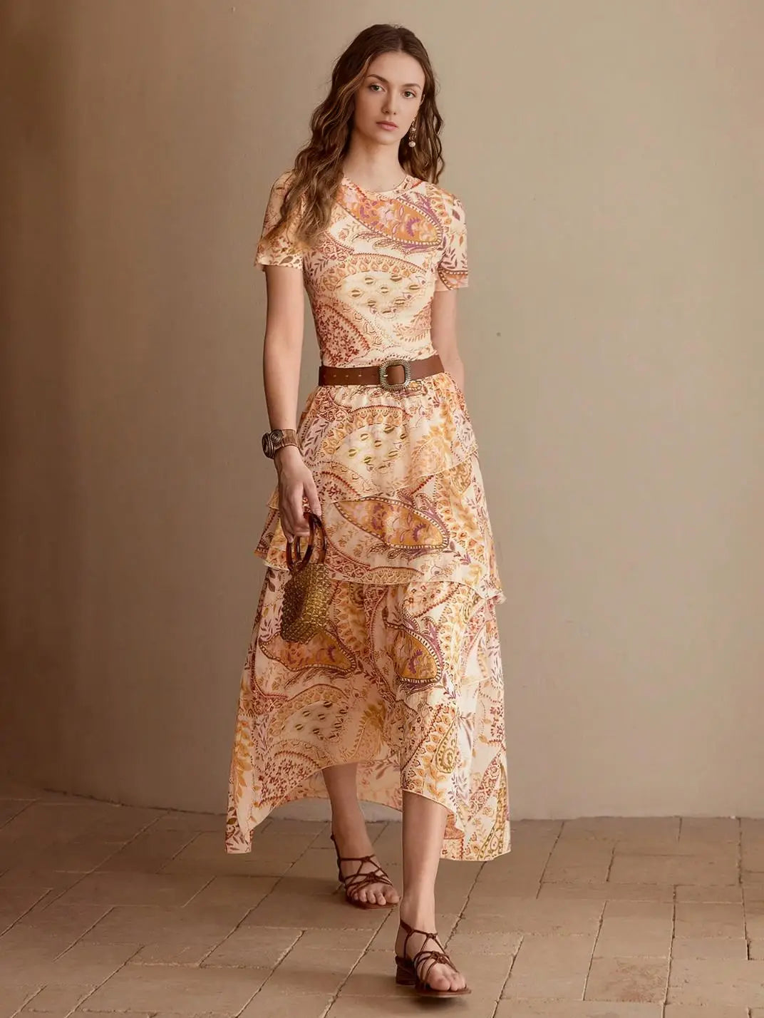 Blusa Manga Curta Malha Tule Paisley - EstiloE, Blusa Manga Curta, Blusa Feminina Manga Curta, Blusa Feminina Floral, Blusa Feminina Estampada, Blusa Feminina, Blusa Estampa Paisley, Blusa Manga Curta Paisley, Camiseta estampada, Camiseta Feminina, Blusa de Malha, Blusa de Tule