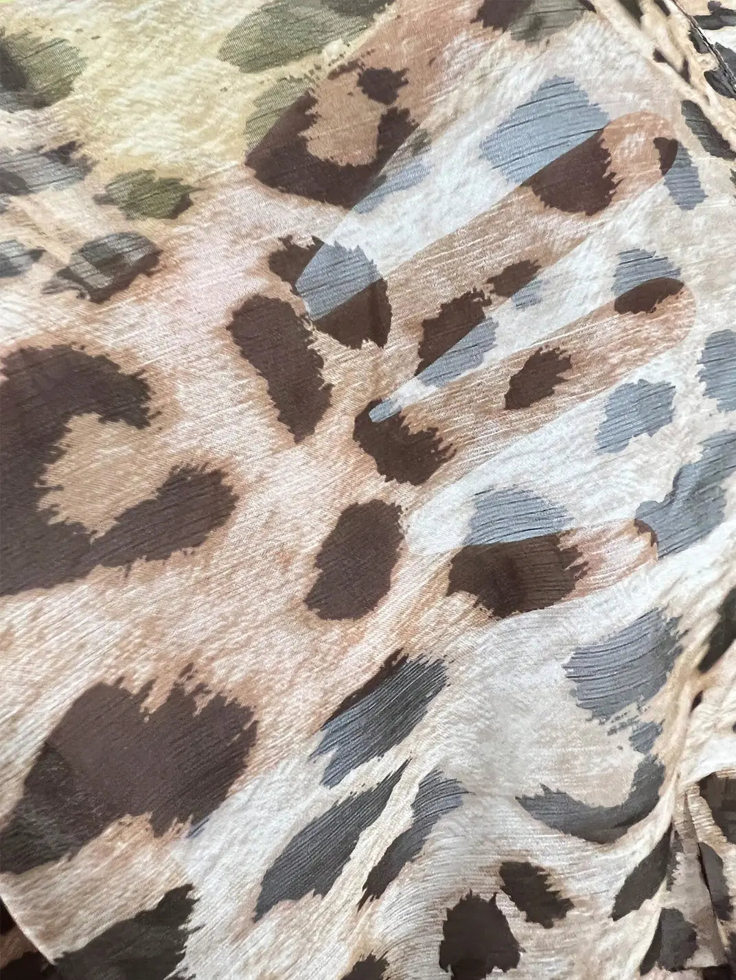 Blusa Manga Longa Amarração Onça - EstiloE, Camisa Manga Longa, Blusa Feminina Manga Longa, Camisa Feminina Estampada, Camisa Feminina Chiffon, Camisa Feminina, Blusa Sofisticada, Blusa Manga Longa, Camisa Feminina Animal Print, Blusa Estampa Onça, Estampa Animal Print, Blusa de Amarrar