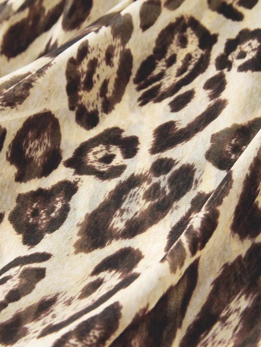 Blusa Manga Longa Modelagem Ampla Onça - EstiloE, Camisa Manga Longa, Camisa Feminina Manga Longa, Camisa Feminina Estampada, Camisa Feminina Chiffon, Camisa Feminina, Blusa Sofisticada, Blusa Manga Longa, Camisa Feminina Animal Print, Camisa Estampa Onça, Estampa Animal Print, Blusa Bata