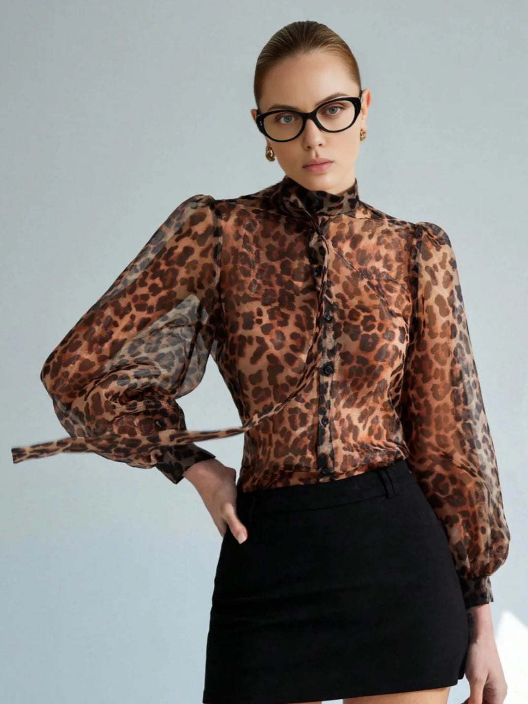 Blusa Manga Longa Organza Onça - EstiloE, Blusa Manga Longa, Camisa Feminina Manga Longa, Blusa Feminina Estampada, Camisa Feminina Organza, Camisa Feminina, Blusa Sofisticada, Blusa Manga Longa, Blusa Feminina Animal Print, Camisa Estampa Onça, Estampa Animal Print, Camisa Feminina Elegante