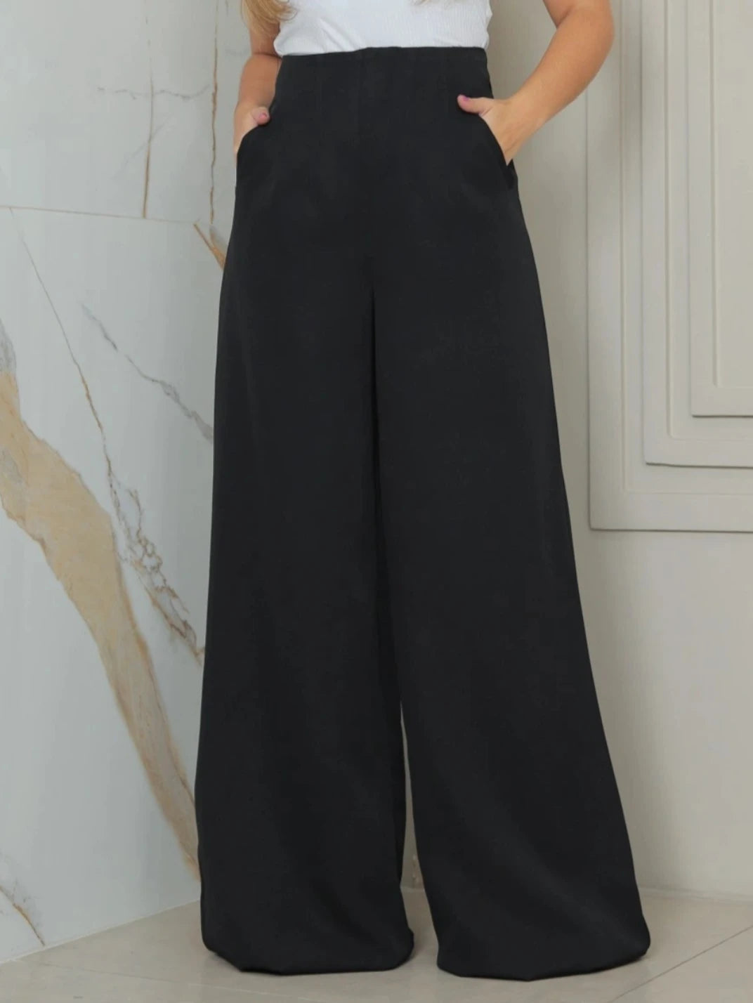 Calça Pantalona Alfaiataria Cintura Alta Preta