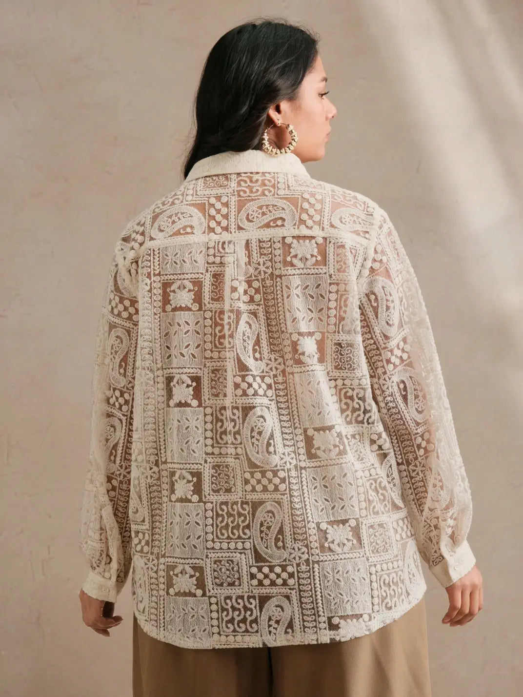 Camisa Feminina Manga Longa Bordada Plus - EstiloE, Camisa Manga Longa, Camisa Feminina Manga Longa, Camisa Feminina Bordada, Camisa Feminina Estampada, Camisa Feminina, Blusa Sofisticada, Blusa Manga Longa, Blusa Feminina Marfim, Blusa Feminina, Blusa Bordada, Blusa Elegante, Camisa Feminina Plus Size, Blusa Manga Longa Plus Size,