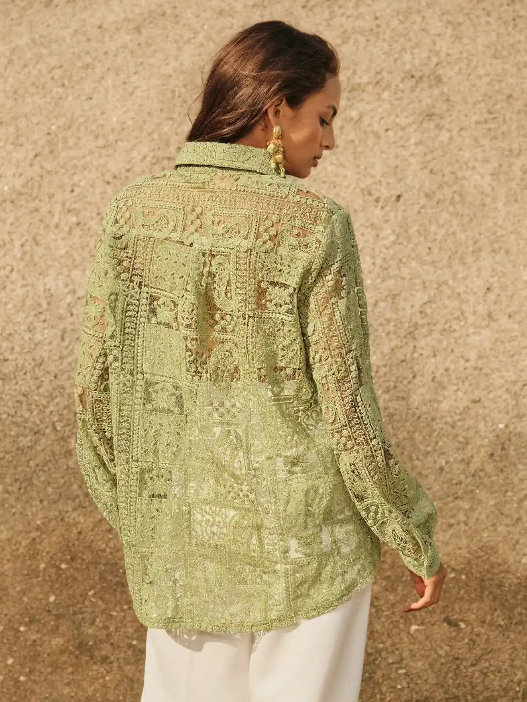 Camisa Feminina Manga Longa Bordada Verde - EstiloE, Camisa Manga Longa, Camisa Feminina Manga Longa, Camisa Feminina Bordada, Camisa Feminina Estampada, Camisa Feminina, Blusa Sofisticada, Blusa Manga Longa, Blusa Feminina Verde, Blusa Feminina, Blusa Bordada, Blusa Elegante