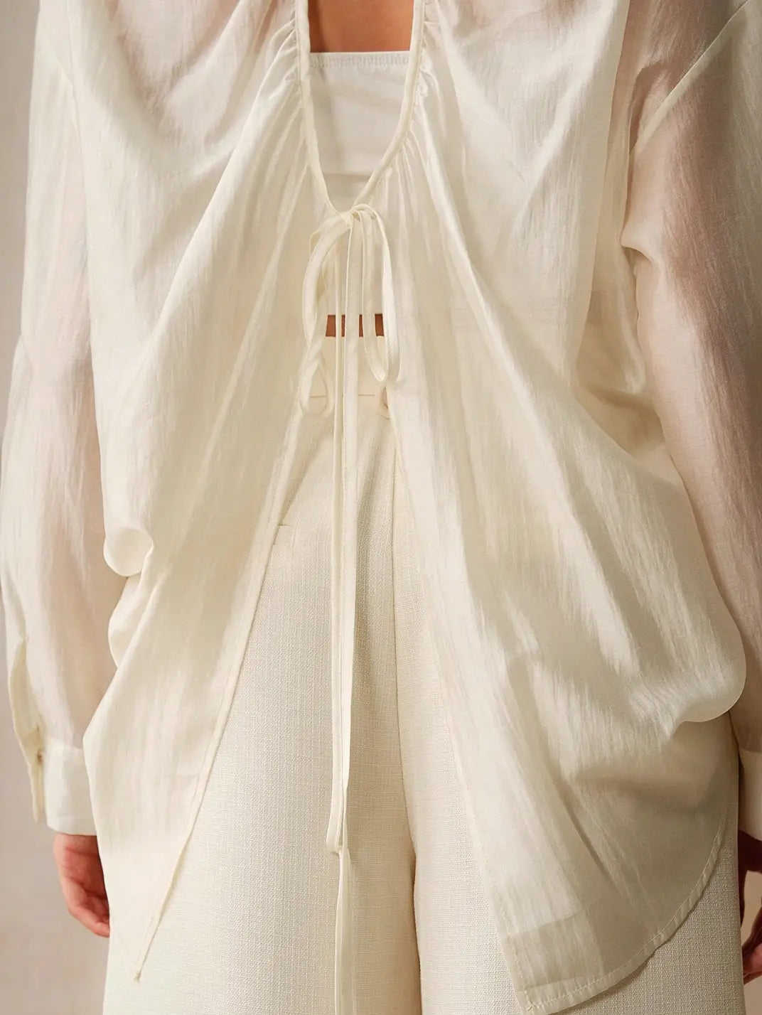Camisa Feminina Manga Longa Costa Vazada - EstiloE, Camisa Feminina, Camisa Feminina Manga Longa, Blusa Feminina, Blusa Manga Longa, Camisa Social Feminina