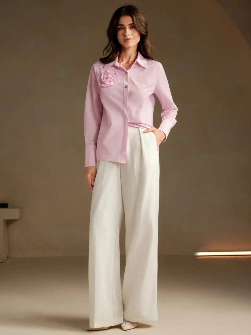 Camisa Feminina Manga Longa Flor Rosa - EstiloE, Camisa Feminina, Camisa Feminina Manga Longa, Camisa Feminina com Flor, Blusa Feminina, Blusa Manga Longa, Blusa com Flor, Camisa Feminina Rosa