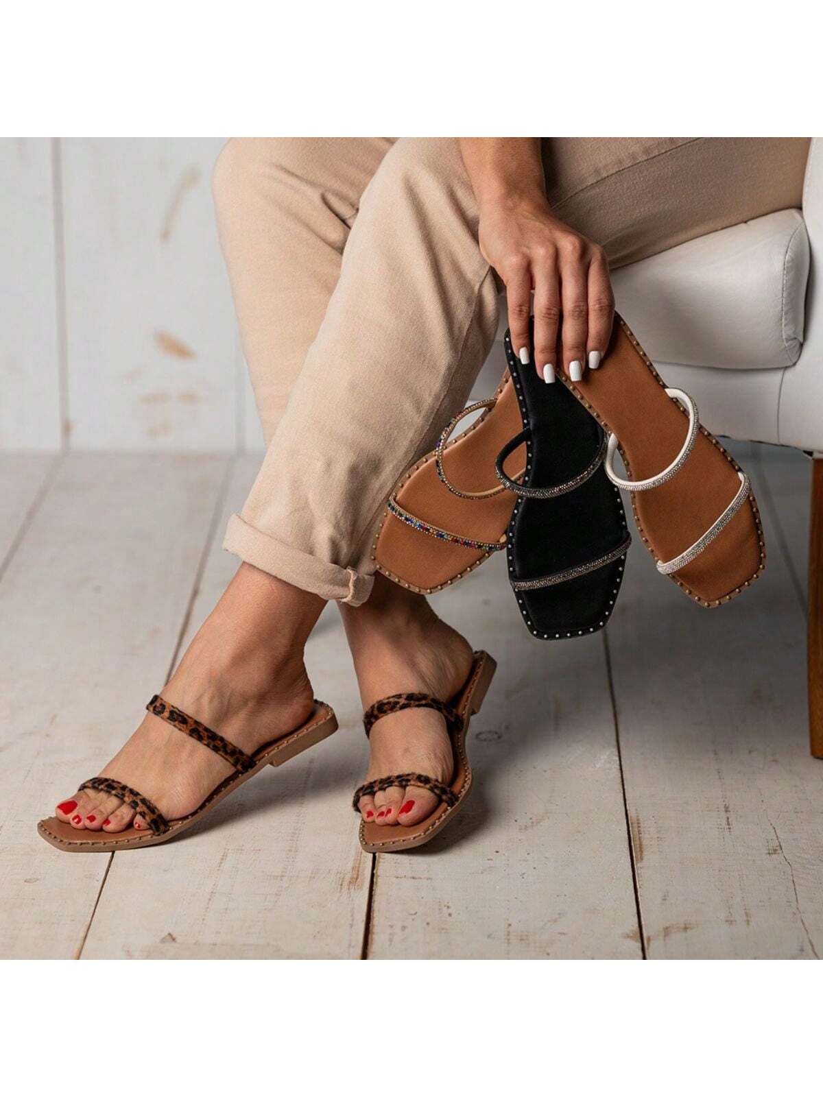 Chinelo Rasteirinha Flat Tiras Oncinha - EstiloE, Chinelo Feminino, Chinelo Rasteira, Rasteirinha Feminina, Chinelo Feminino Rasteira, Chinelo Rasteirinha, Rasteira Chinelo, Chinelo Oncinha