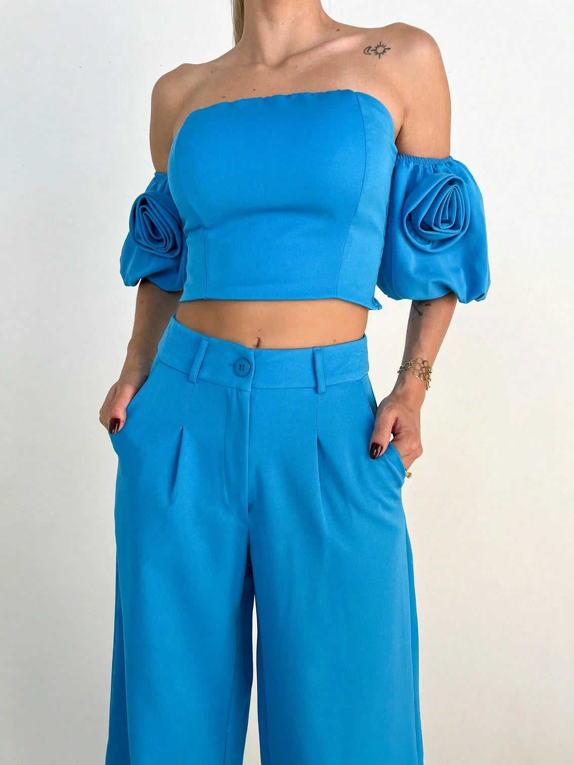 Conjunto Alfaiataria Manga com Flor Azul - EstiloE, Conjunto Pantalona, Conjunto Feminino, Conjunto de Calça e Blusa, Conjunto Calça e Blusa Feminino, Conjunto Alfaiataria Feminino