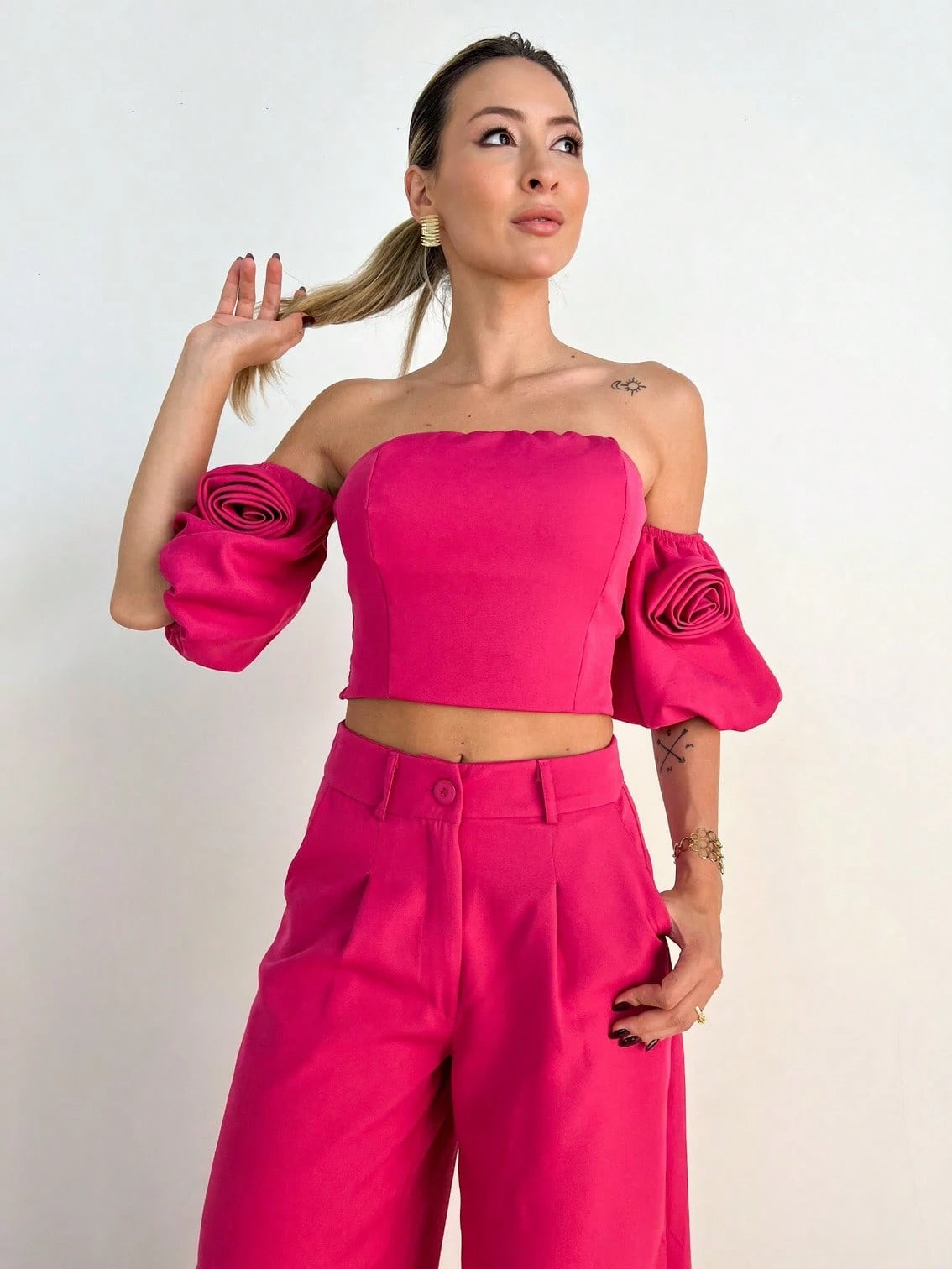 Conjunto Alfaiataria Manga com Flor Pink - EstiloE, Conjunto Pantalona, Conjunto Feminino, Conjunto de Calça e Blusa, Conjunto Calça e Blusa Feminino, Conjunto Alfaiataria Feminino