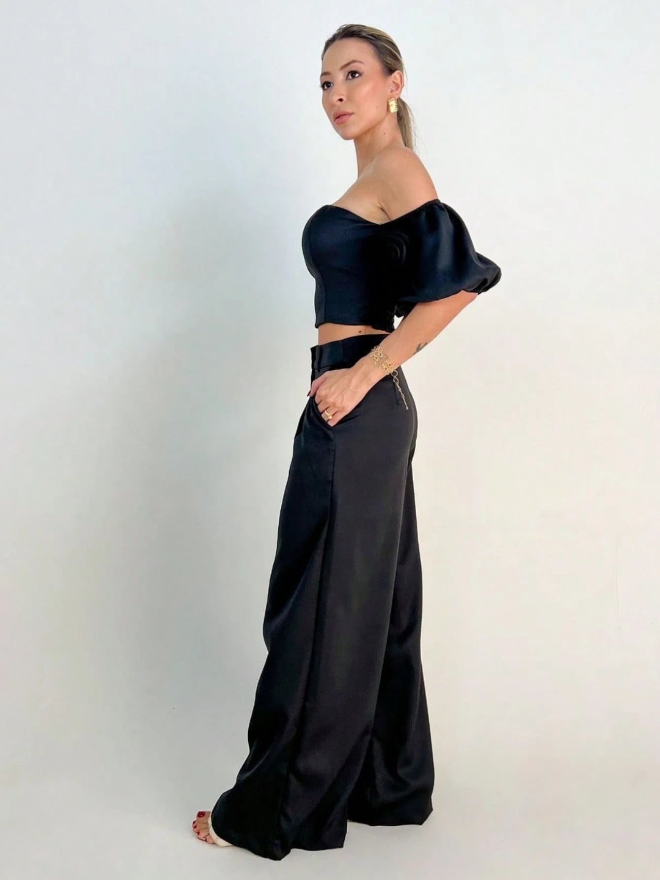 Conjunto Alfaiataria Manga com Flor Preto - EstiloE, Conjunto Pantalona, Conjunto Feminino, Conjunto de Calça e Blusa, Conjunto Calça e Blusa Feminino, Conjunto Alfaiataria Feminino