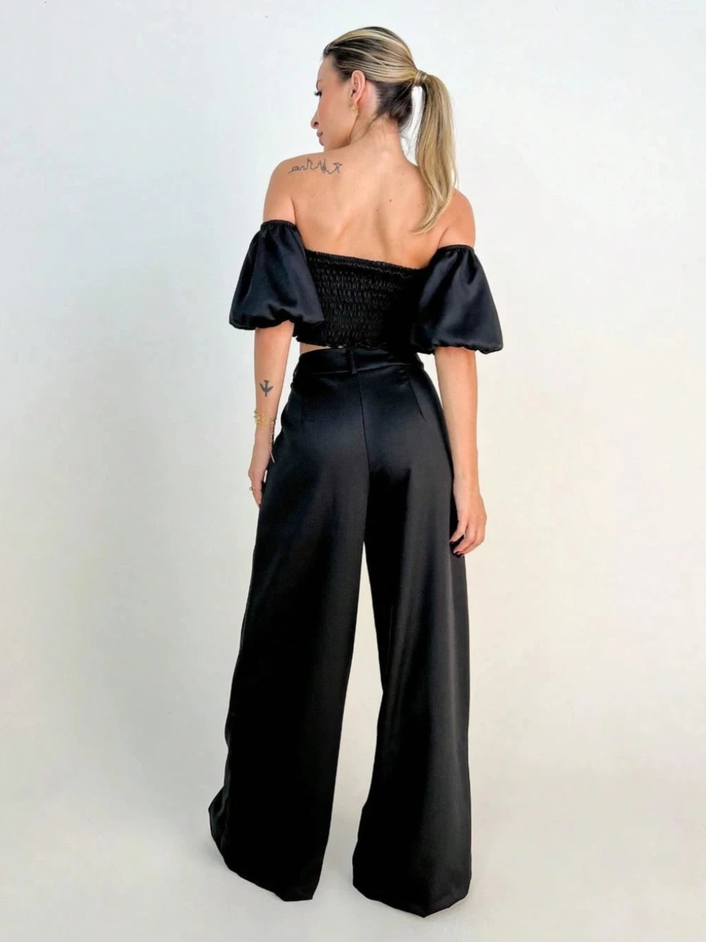 Conjunto Alfaiataria Manga com Flor Preto - EstiloE, Conjunto Pantalona, Conjunto Feminino, Conjunto de Calça e Blusa, Conjunto Calça e Blusa Feminino, Conjunto Alfaiataria Feminino