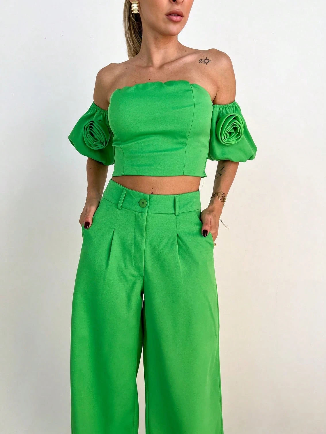 Conjunto Alfaiataria Manga com Flor Verde - EstiloE, Conjunto Pantalona, Conjunto Feminino, Conjunto de Calça e Blusa, Conjunto Calça e Blusa Feminino, Conjunto Alfaiataria Feminino