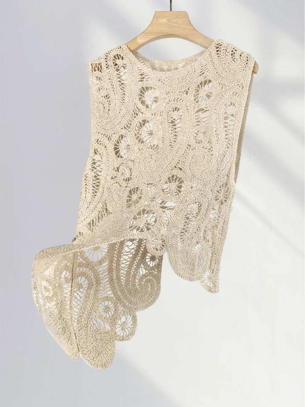 Conjunto Saia e Blusa Crochê Paisley Bege EstiloE, Conjunto Feminino, Conjunto Saia e Blusa, Conjunto Feminino Saia e Blusa, Conjunto Feminino Elegante, Conjunto Croche Feminino, Conjunto Saia e Blusa Croche, Conjunto Croche Bege