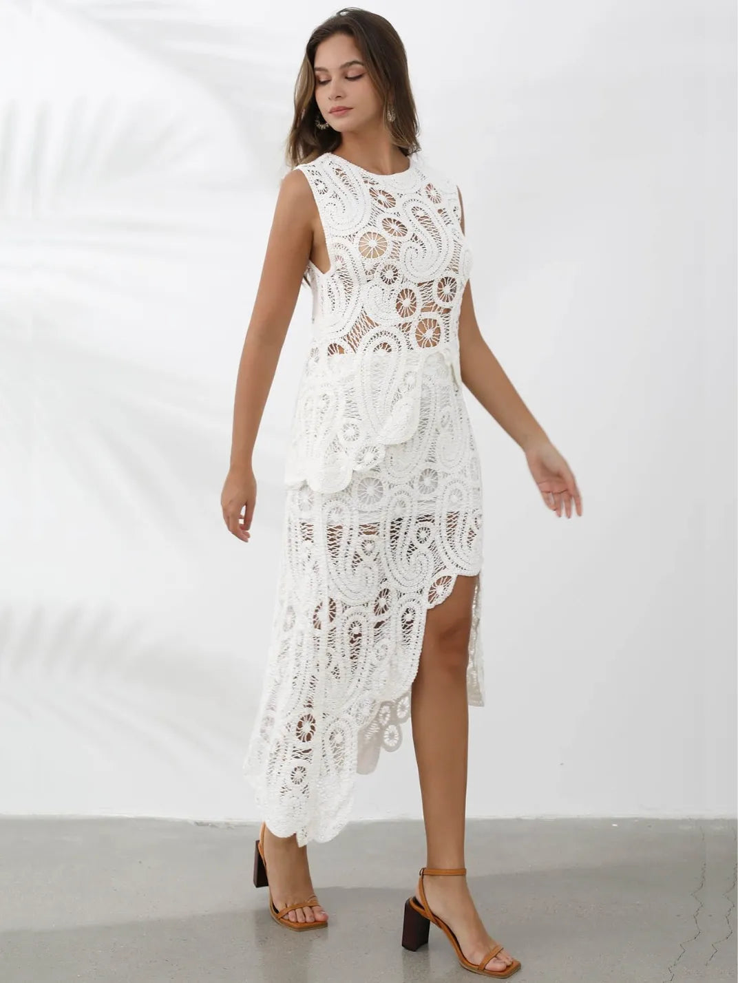 Conjunto Saia e Blusa Crochê Paisley Branco EstiloE, Conjunto Feminino, Conjunto Saia e Blusa, Conjunto Feminino Saia e Blusa, Conjunto Feminino Elegante, Conjunto Croche Feminino, Conjunto Saia e Blusa Croche, Conjunto Croche Branco