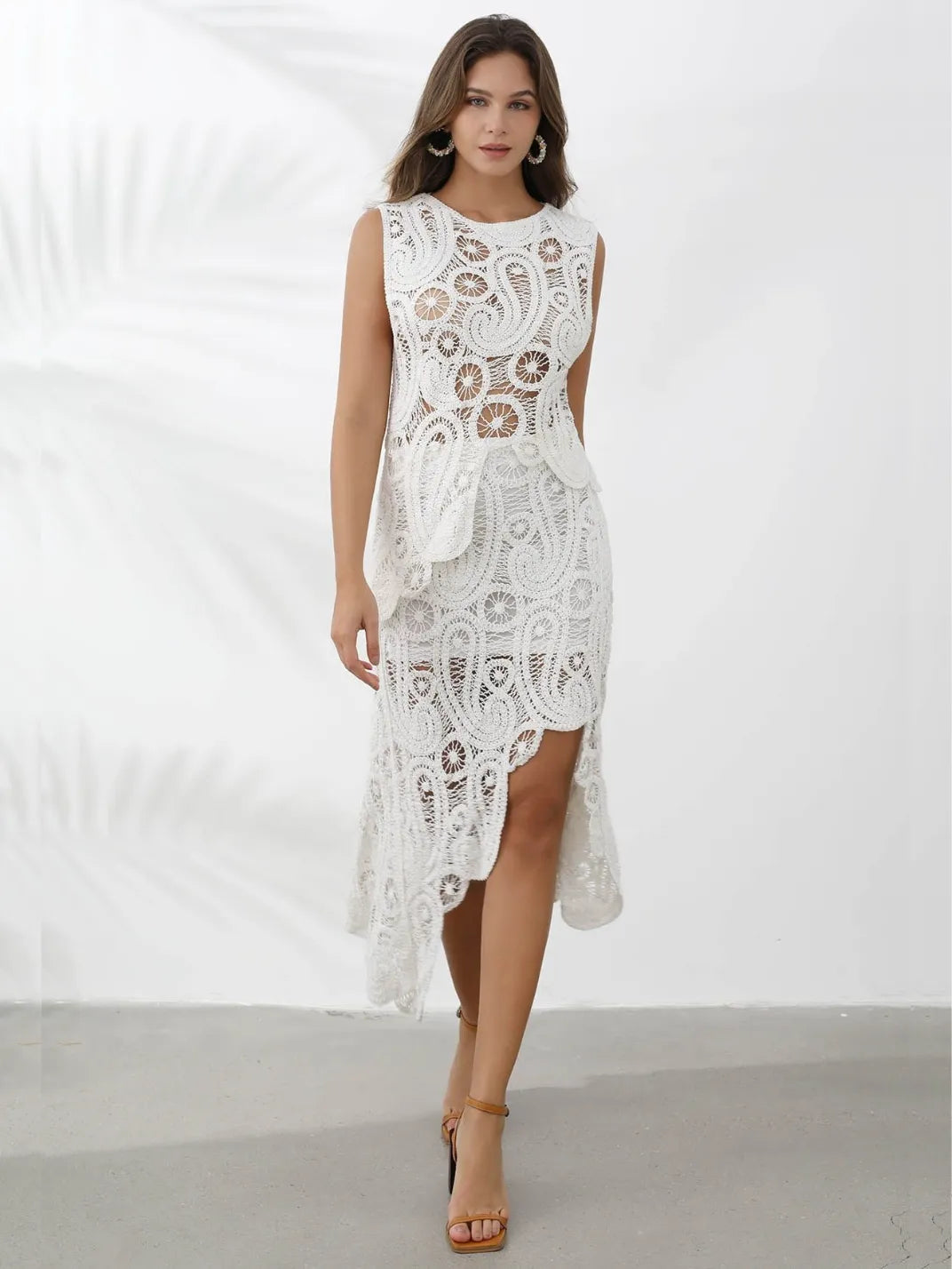 Conjunto Saia e Blusa Crochê Paisley Branco EstiloE, Conjunto Feminino, Conjunto Saia e Blusa, Conjunto Feminino Saia e Blusa, Conjunto Feminino Elegante, Conjunto Croche Feminino, Conjunto Saia e Blusa Croche, Conjunto Croche Branco