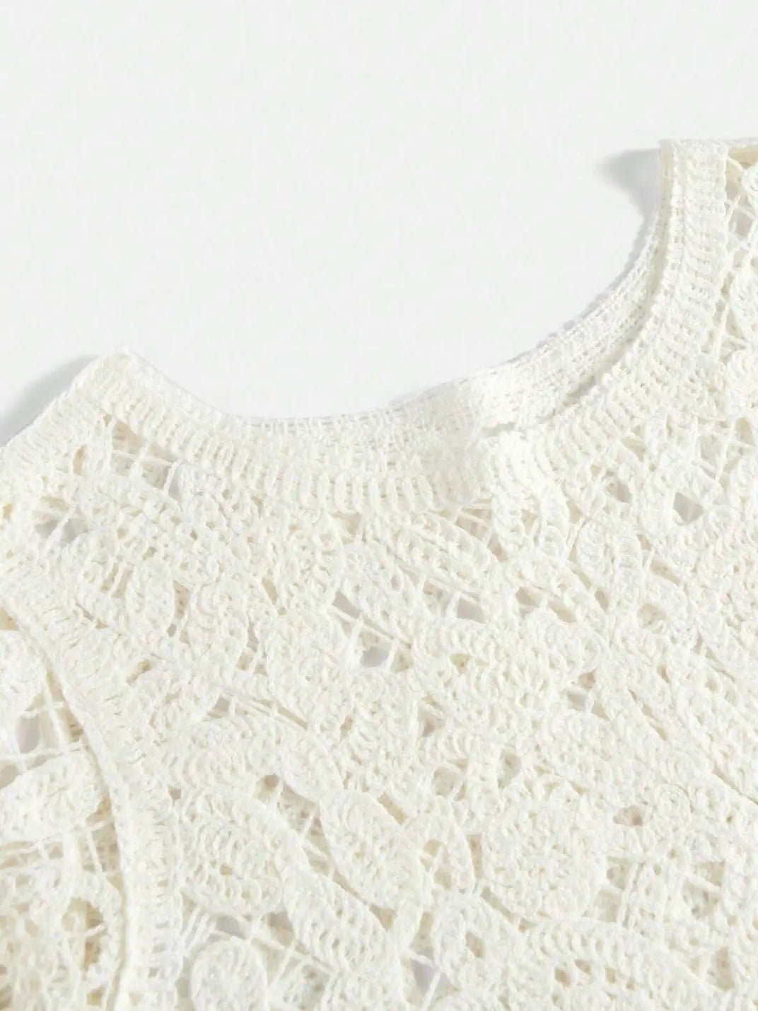 Suéter Feminino Crochê Vazado - EstiloE, Suéter Feminino, Suéter Crochê, Suéter Vazado, Blusa de Crochê, Crochê Vazado, Suéter Off-White, Suéter Elegante, Suéter Artesanal, Suéter Meia Estação, Suéter Leve, Tricô Feminino, Blusa Croche, Suéter Marfim