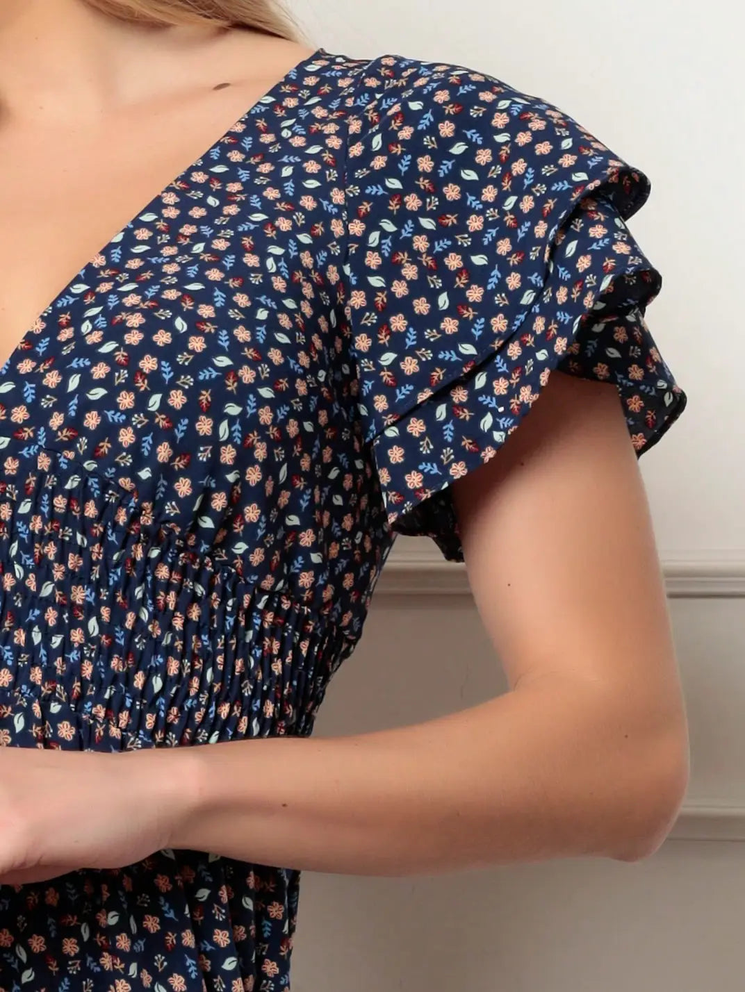 Vestido Longo Manga Babado Marinho - EstiloE, Vestido Três Marias, Vestido Soltinho, Vestido Marinho, Vestido Longo, Vestido Floral, Vestido Estampado, Vestido Casual, Vestido Boho