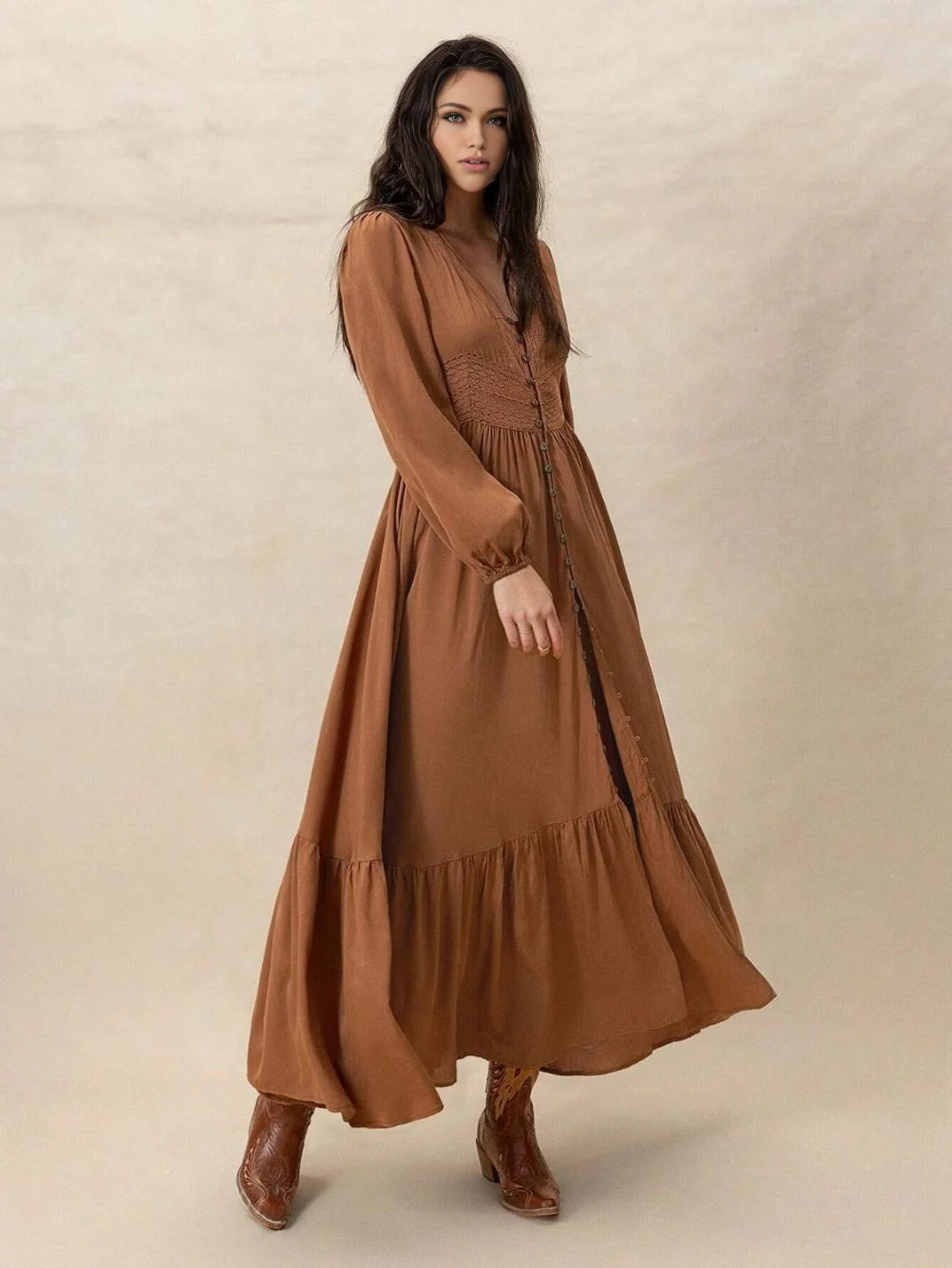 Vestido Longo com Renda Manga Longa Castanho - EstiloE, Vestido Manga Longa Bufante, Vestido Longo, Vestido Manga Longa, Vestido Boho, Vestido Elegante, Vestido Casual, Vestido de Viscose, Vestido Caramelo, Vestido Boho Chic, Vestido Marrom, Vestido Castanho