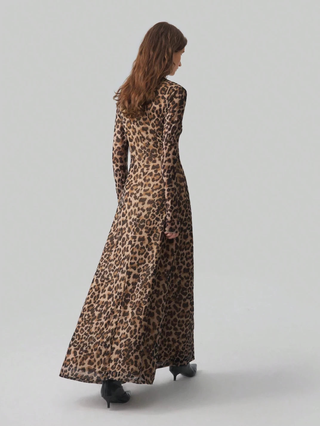 Vestido Maxi Manga Longa Animal Print - EstiloE, Vestido Manga Longa Tule, Vestido Longo, Vestido Manga Longa, Vestido Manguito, Vestido Elegante, Vestido Moderno, Vestido Maxi, Vestido Animal Print, Vestido estampa Onça