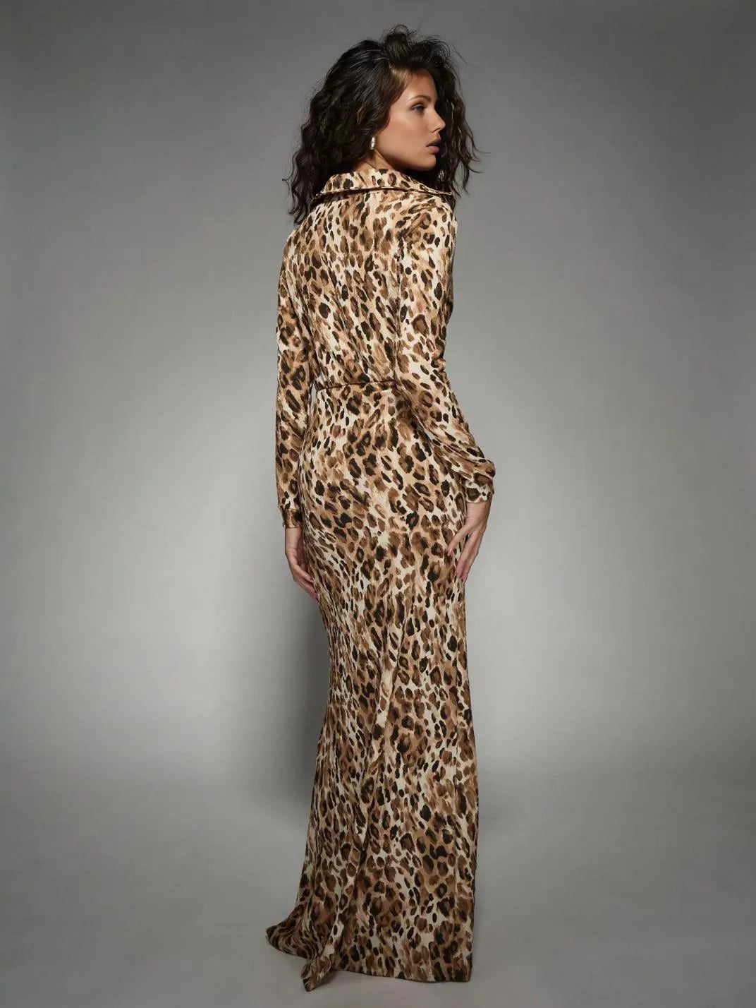 Vestido Maxi Manga Longa Com Fenda Onça - EstiloE, Vestido Manga Longa com Fenda, Vestido Longo, Vestido Manga Longa, Vestido Chemise, Vestido Elegante, Vestido Moderno, Vestido Maxi