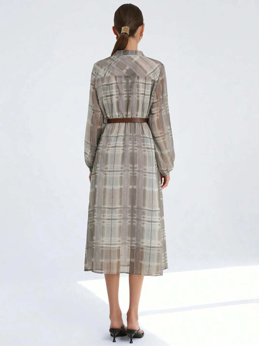 Vestido Midi Manga Longa Xadrez Glam - EstiloE, Vestido Manga Longa Bufante, Vestido Longo, Vestido Manga Longa, Vestido Social, Vestido Elegante, Vestido Midi, Vestido Chiffon, Vestido Xadrez, Vestio Estampado