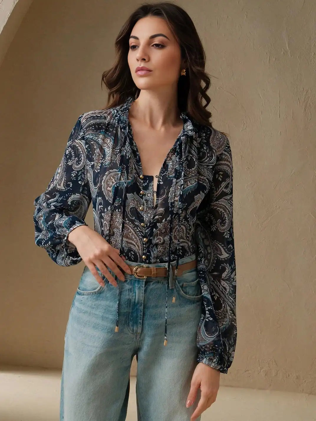 Blusa Manga Longa com Laços Paisley Marinho - EstiloE, Camisa Manga Longa, Camisa Feminina Manga Longa, Camisa Feminina Floral, Camisa Feminina Estampada, Camisa Feminina, Blusa Sofisticada, Blusa Manga Longa, Blusa Feminina Marinho, Blusa Feminina, Blusa Estampa Paisley, Blusa Elegante