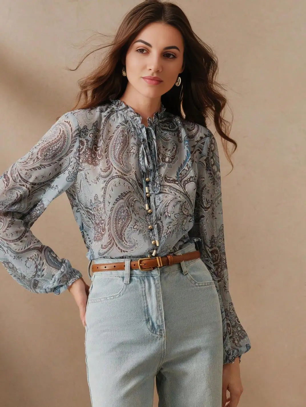 Blusa Manga Longa com Laços Paisley Azul - EstiloE, Camisa Manga Longa, Camisa Feminina Manga Longa, Camisa Feminina Floral, Camisa Feminina Estampada, Camisa Feminina, Blusa Sofisticada, Blusa Manga Longa, Blusa Feminina Azul, Blusa Feminina, Blusa Estampa Paisley, Blusa Elegante