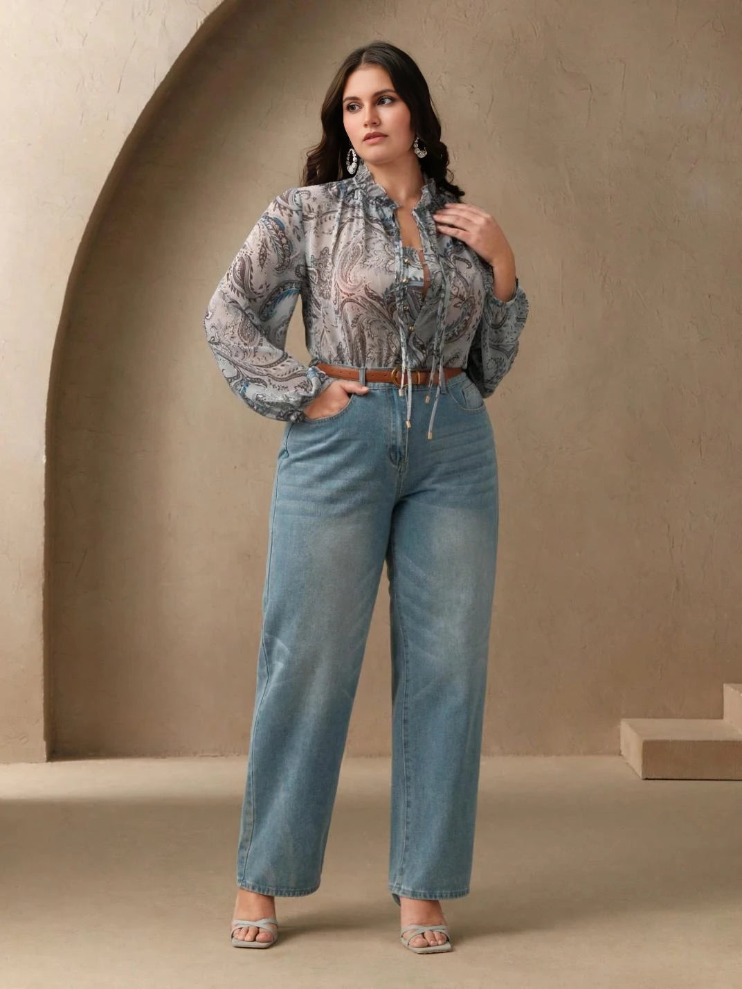 Blusa Manga Longa com Laços Paisley Plus - EstiloE, Camisa Manga Longa, Camisa Feminina Manga Longa, Camisa Feminina Floral, Camisa Feminina Estampada, Camisa Feminina, Blusa Sofisticada, Blusa Manga Longa, Blusa Feminina Azul, Blusa Feminina, Blusa Estampa Paisley, Blusa Elegante, Blusa Manga Longa Plus, Camisa Feminina Plus, Blusa Plus Size