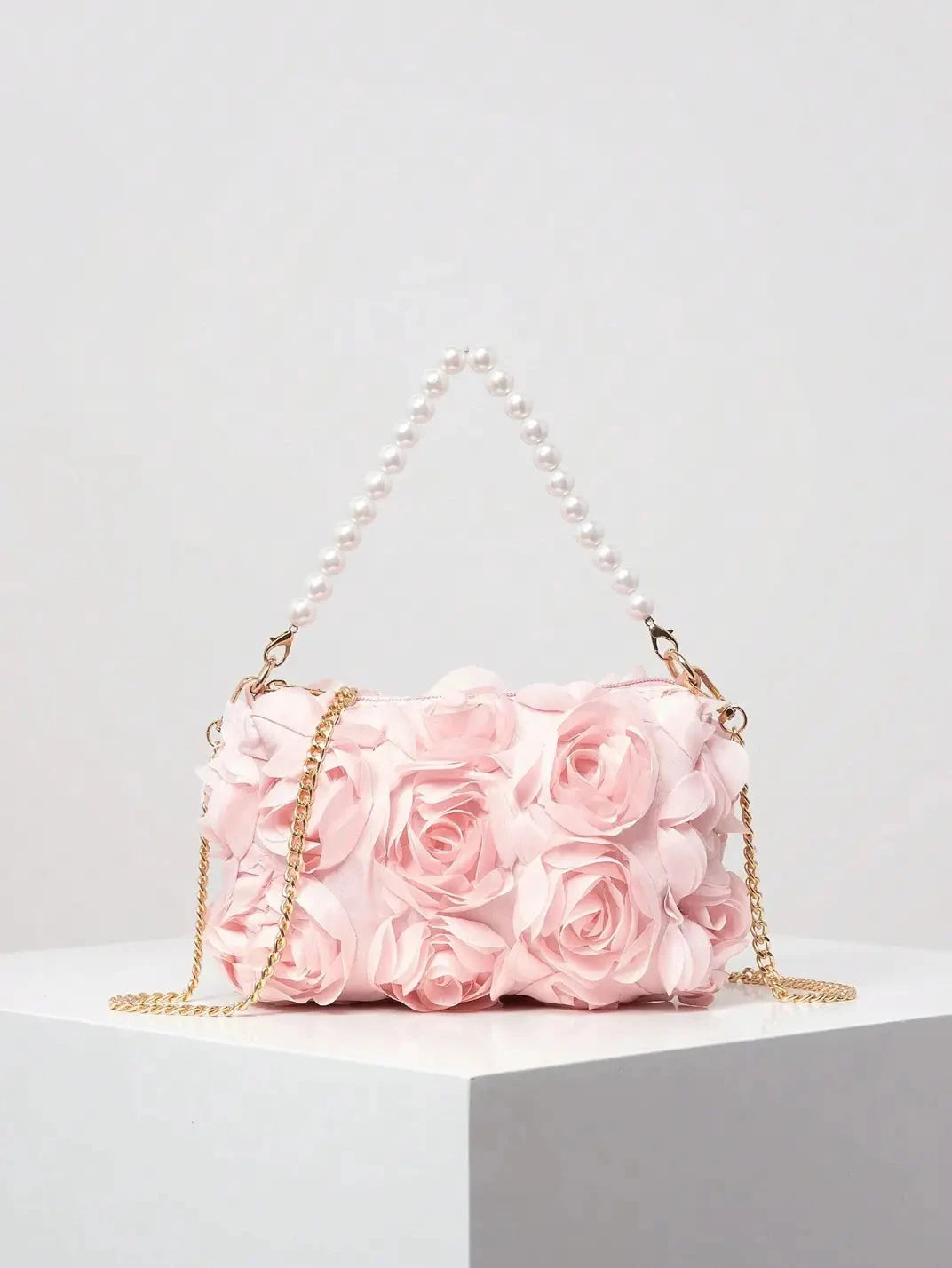 Bolsa Pequena Rosas Alça de Pérolas Rosa - EstiloE, Bolsa Feminina, Bolsa Pequena, Bolsinha Transversal, Bolsa Feminina Pequena, Bolsa Pequena Transversal, Bolsa Clutch, Clutch para Festas, Bolsa de Mão, Bolsa Chique, Bolsa de Festa