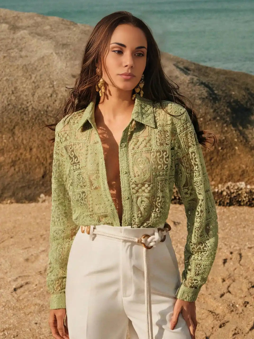 Camisa Feminina Manga Longa Bordada Verde - EstiloE, Camisa Manga Longa, Camisa Feminina Manga Longa, Camisa Feminina Bordada, Camisa Feminina Estampada, Camisa Feminina, Blusa Sofisticada, Blusa Manga Longa, Blusa Feminina Verde, Blusa Feminina, Blusa Bordada, Blusa Elegante