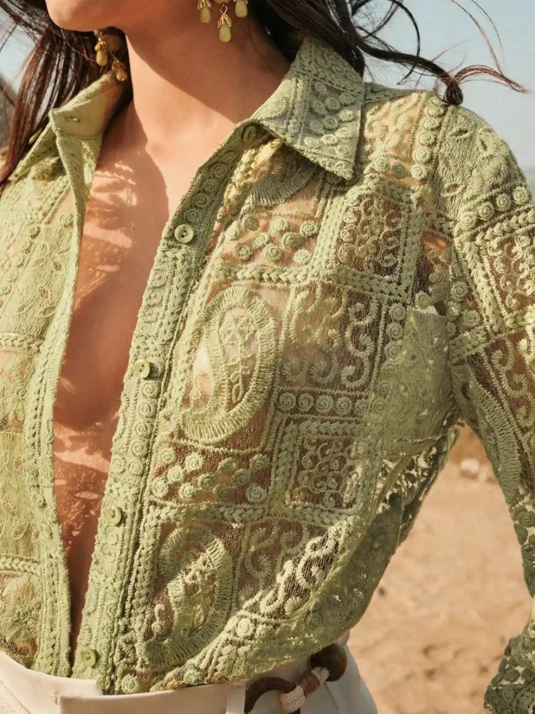 Camisa Feminina Manga Longa Bordada Verde - EstiloE, Camisa Manga Longa, Camisa Feminina Manga Longa, Camisa Feminina Bordada, Camisa Feminina Estampada, Camisa Feminina, Blusa Sofisticada, Blusa Manga Longa, Blusa Feminina Verde, Blusa Feminina, Blusa Bordada, Blusa Elegante