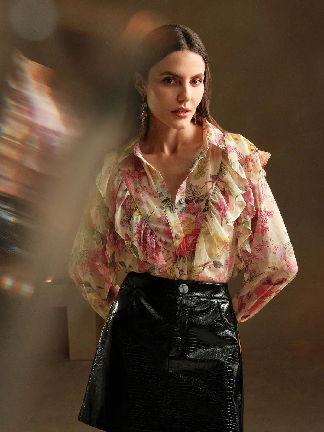 Camisa Feminina Manga Longa Babado Floral - EstiloE, Camisa Feminina, Camisa Feminina Manga Longa, Camisa Feminina Estampada, Blusa Feminina, Blusa Manga Longa, Camisa Floral, Blusa Floral, Camisa Feminina Floral