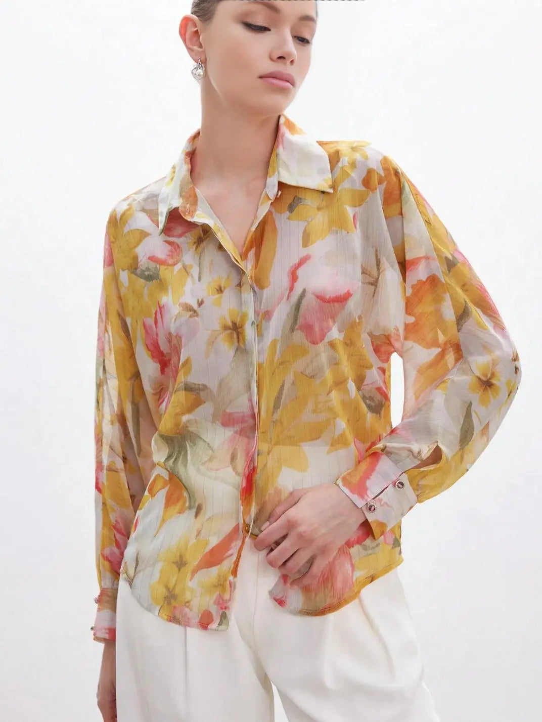 Camisa Feminina Manga Longa Floral Amarelo - EstiloE, Camisa Feminina, Camisa Feminina Manga Longa, Camisa Feminina Estampada, Blusa Feminina, Blusa Manga Longa, Camisa Floral, Blusa Floral, Camisa Feminina Floral