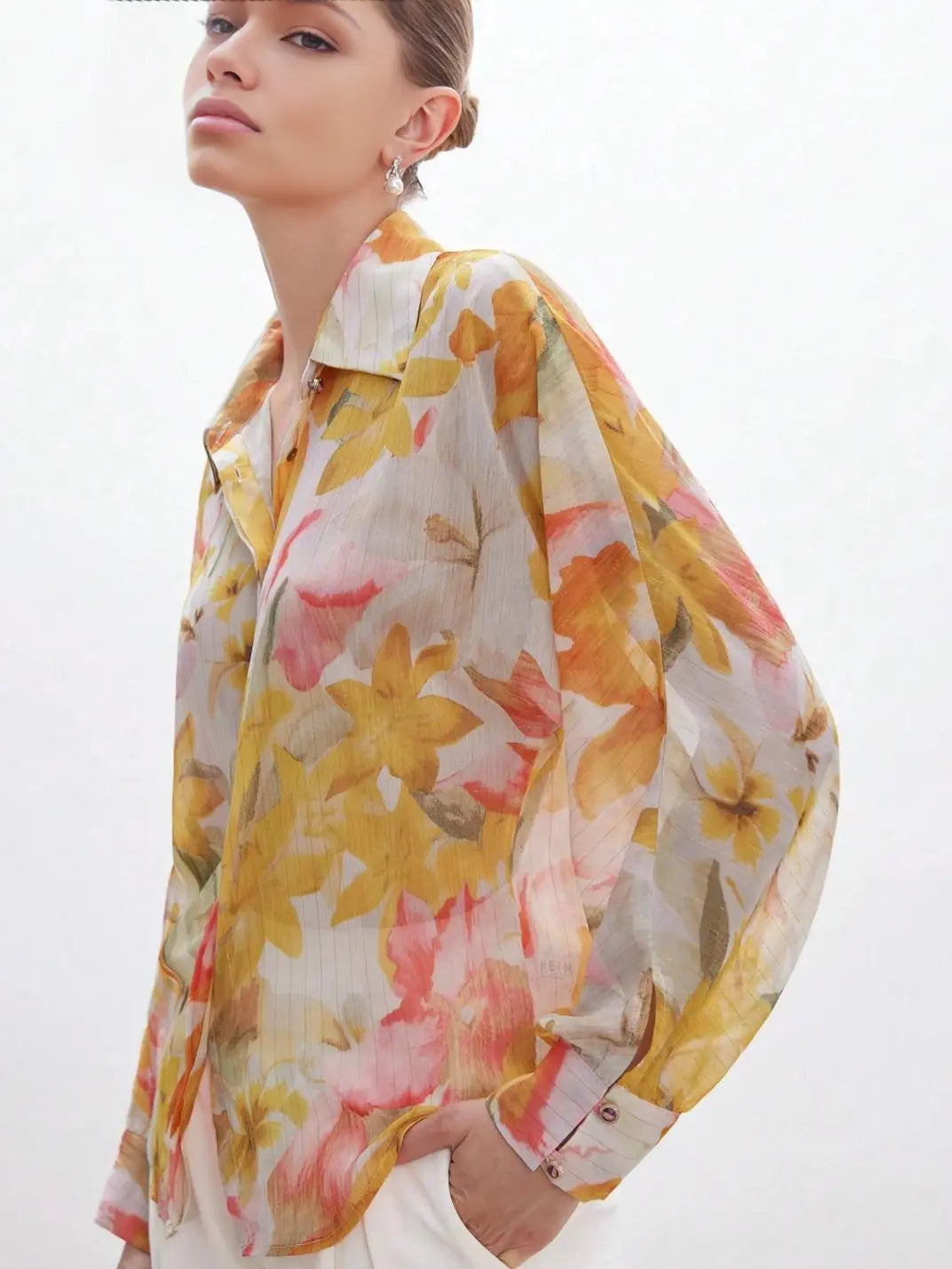 Camisa Feminina Manga Longa Floral Amarelo - EstiloE, Camisa Feminina, Camisa Feminina Manga Longa, Camisa Feminina Estampada, Blusa Feminina, Blusa Manga Longa, Camisa Floral, Blusa Floral, Camisa Feminina Floral