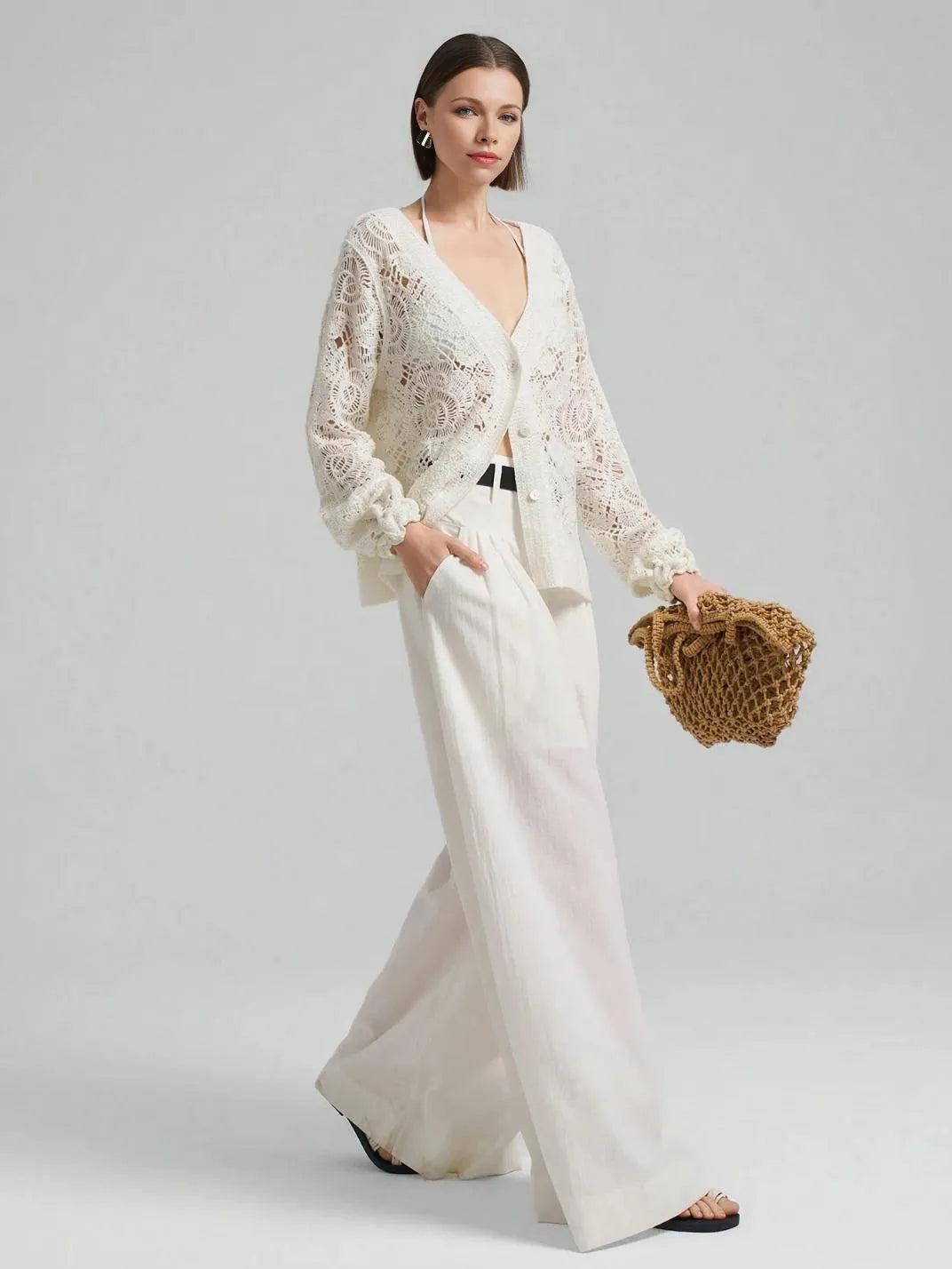 Cardigan Feminio Crochê Floral Marfim - EstiloE, Cardigan Feminino, Cardigan de Crochê, Casaco de Crochê, Crochê Vazado, Cardigan Off-White, Cardigan Elegante, Cardigan Artesanal, Cardigan Meia Estação, Casaco Leve, Tricô Feminino, Blusa Croche, Cardigan Marfim, Casaquinho de trico, Casaquinho de Croche