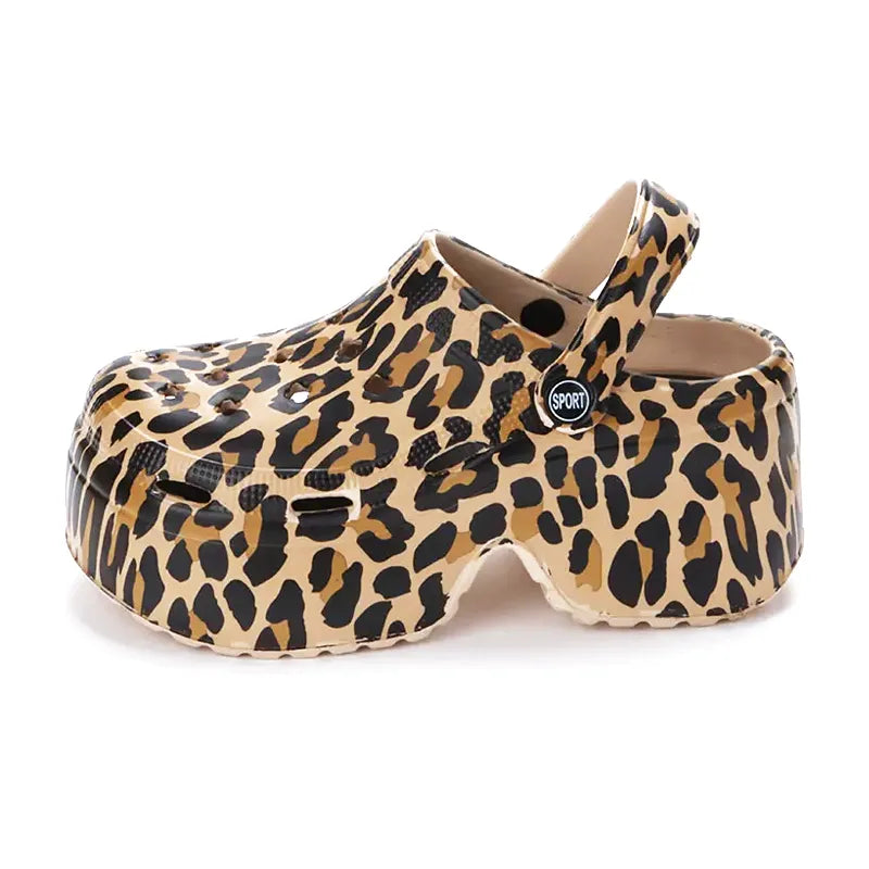 Clog Babuche Pataforma Alta Onça, Babuche Plataforma, Chinelo Feminino, Clog, Babuche, Sandália Babuche, Clogs Femininos, Animal Print, Estampa Oncinha