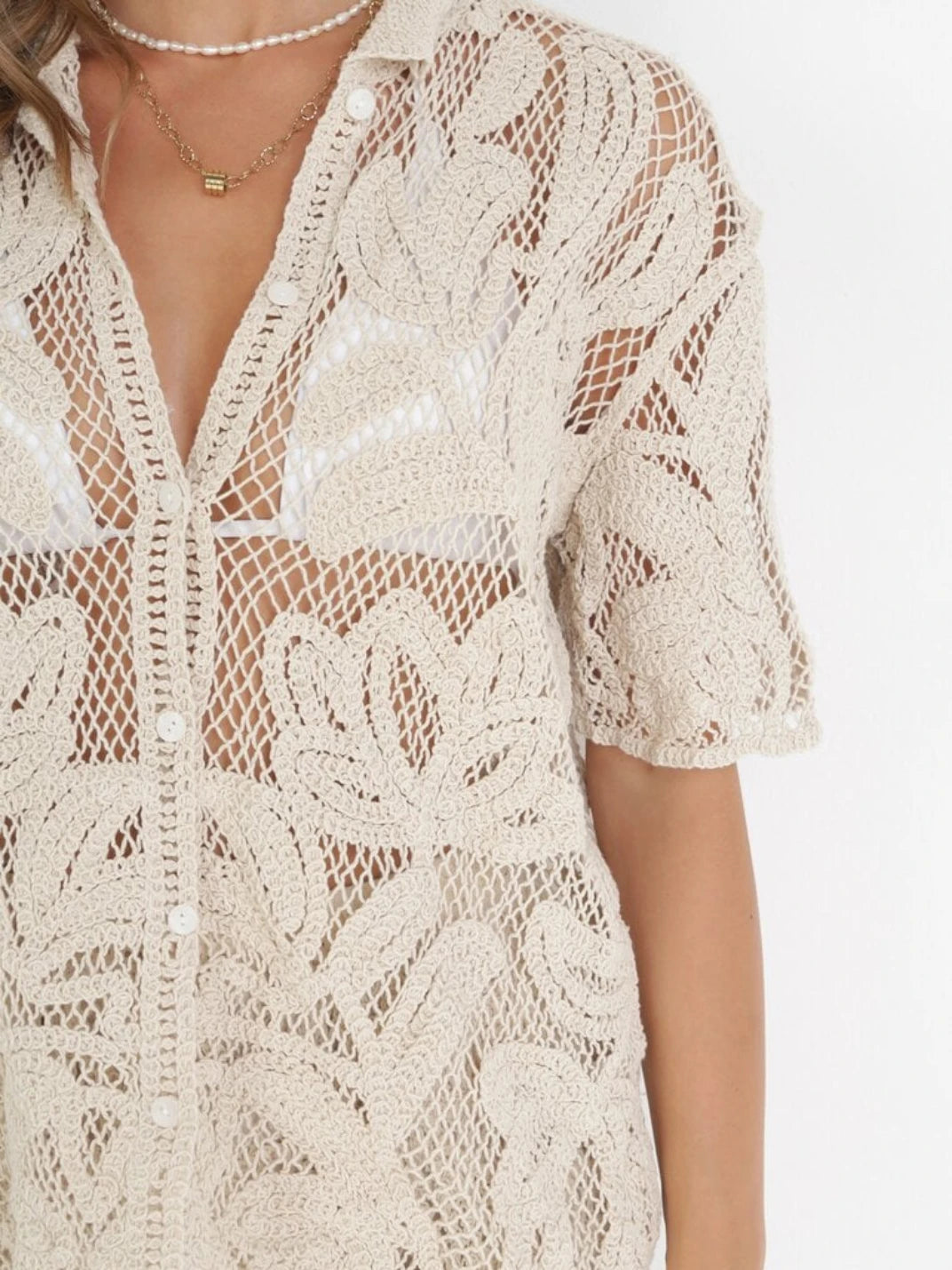 Conjunto Saia Curta e Blusa Crochê Bege EstiloE, Conjunto Feminino, Conjunto Saia e Blusa, Conjunto Feminino Saia e Blusa, Conjunto Feminino Boho, Conjunto Croche Feminino, Conjunto Saia e Blusa Croche, Conjunto Croche Bege, Conjunto Elegante