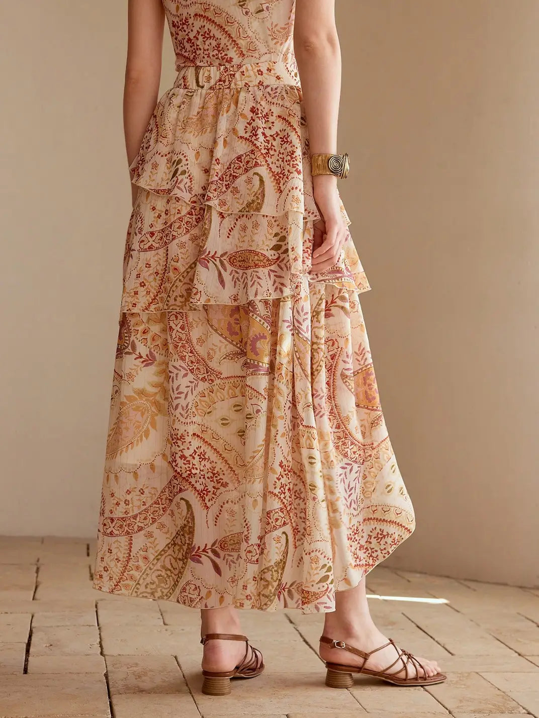 Saia Midi Babados Assimétricos Paisley - EstiloE, Saia Longa, Saia Chiffon, Saia Feminina, Saia Casual, Saia Franzida, Saia Midi Estampada, Saia com Babados, Saia Assimétrica, Saia Midi, Saia Estampada