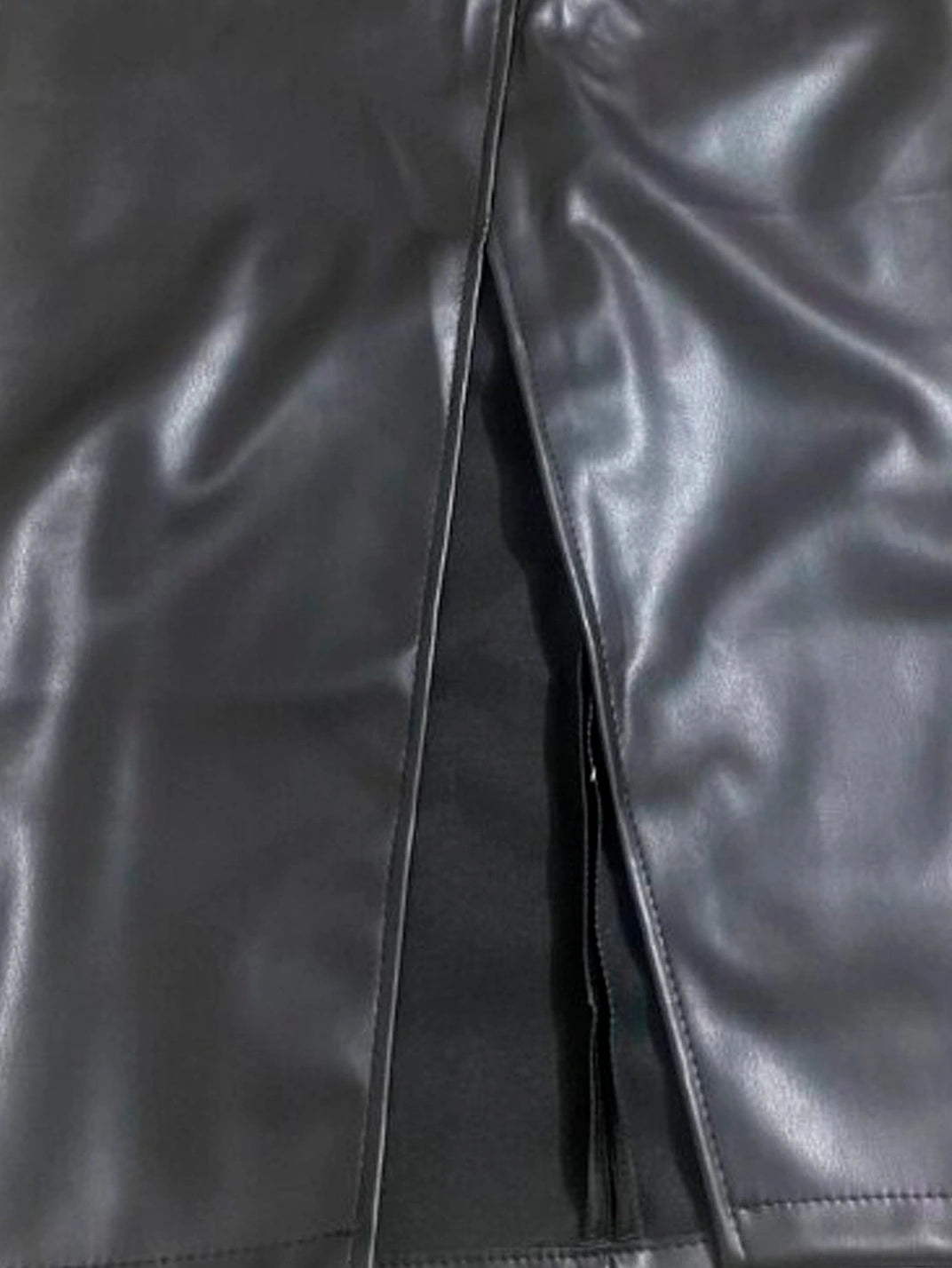 Saia Midi Couro Eco Lápis Fenda Preto EstiloE, Saia Midi de Couro Eco, Saia Midi, Saia Couro Eco, Saia Feminina, Saia com Fenda, Saia Casual, Saia Couro Eco Preta, Saia Preta, Saia Lápis