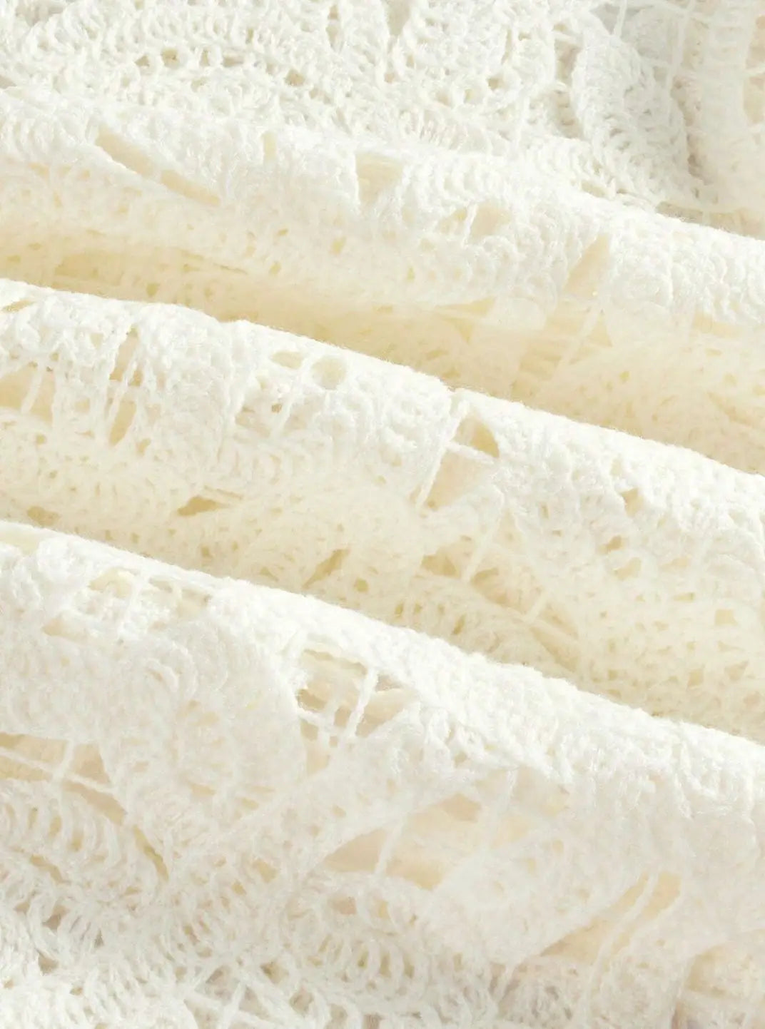Suéter Feminino Crochê Vazado - EstiloE, Suéter Feminino, Suéter Crochê, Suéter Vazado, Blusa de Crochê, Crochê Vazado, Suéter Off-White, Suéter Elegante, Suéter Artesanal, Suéter Meia Estação, Suéter Leve, Tricô Feminino, Blusa Croche, Suéter Marfim