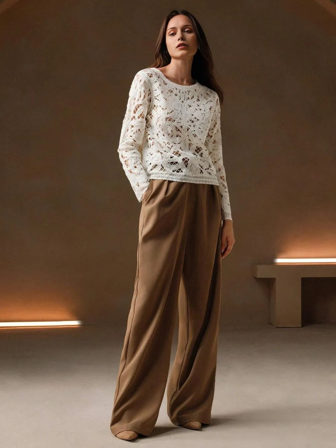 Suéter Feminino Crochê Vazado - EstiloE, Suéter Feminino, Suéter Crochê, Suéter Vazado, Blusa de Crochê, Crochê Vazado, Suéter Off-White, Suéter Elegante, Suéter Artesanal, Suéter Meia Estação, Suéter Leve, Tricô Feminino, Blusa Croche, Suéter Marfim