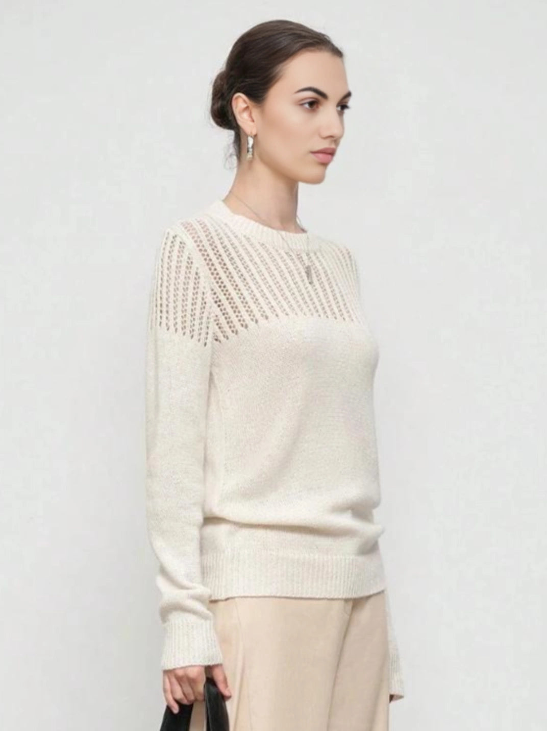 Suéter Feminino Tricot Ombro Ponto Vazado - EstiloE, Suéter Feminino, Suéter Tricot, Tricô Feminino, Suéter Elegante, Suéter de Lã, Suéter Clássico de Lã, Moda Feminina, Blusão Feminino, Blusa de Tricot