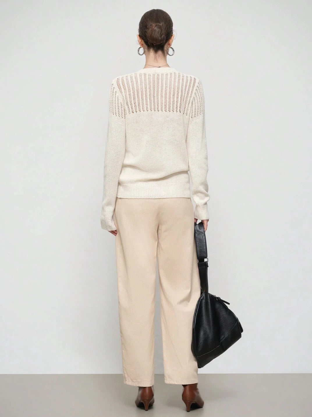 Suéter Feminino Tricot Ombro Ponto Vazado - EstiloE, Suéter Feminino, Suéter Tricot, Tricô Feminino, Suéter Elegante, Suéter de Lã, Suéter Clássico de Lã, Moda Feminina, Blusão Feminino, Blusa de Tricot