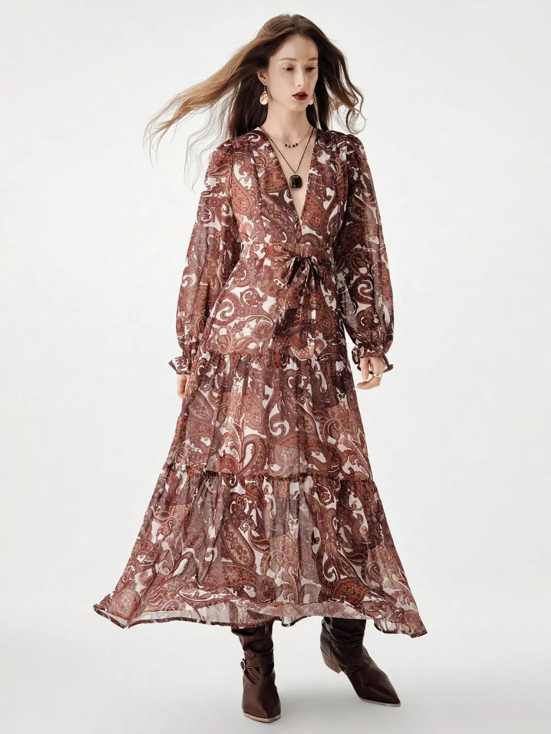 Vestido Longo Franzido Manga Longa Estampado - EstiloE, Vestido Manga Longa Bufante, Vestido Longo, Vestido Manga Longa, Vestido Boho, Vestido Elegante, Vestido Casual, Vestido Chiffon, Vestido Estampa Paislay, Vestido Boho Chic, Vestido Estampado Marrom