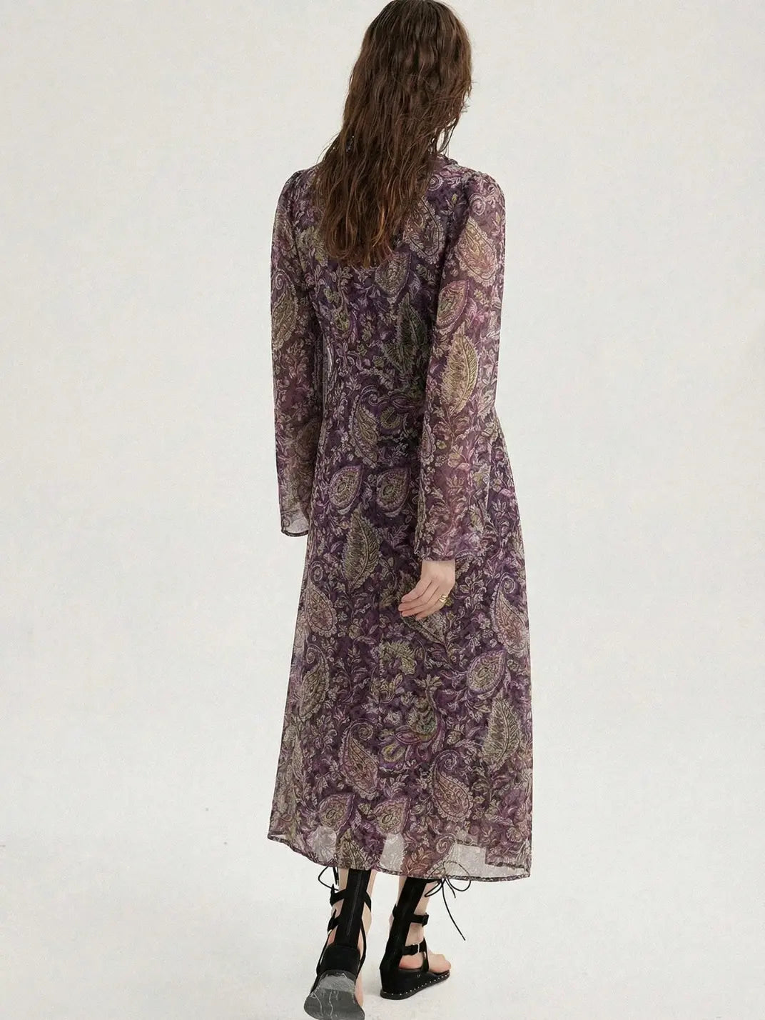 Vestido Midi Manga Longa Flare Estampa Roxo - EstiloE, Vestido Manga Longa Flare, Vestido Midi, Vestido Manga Longa, Vestido Casual, Vestido Elegante, Vestido Longo, Vestido Chiffon, Vestido Estampa Roxa, Vestido Estampado, Vestido Ajustado