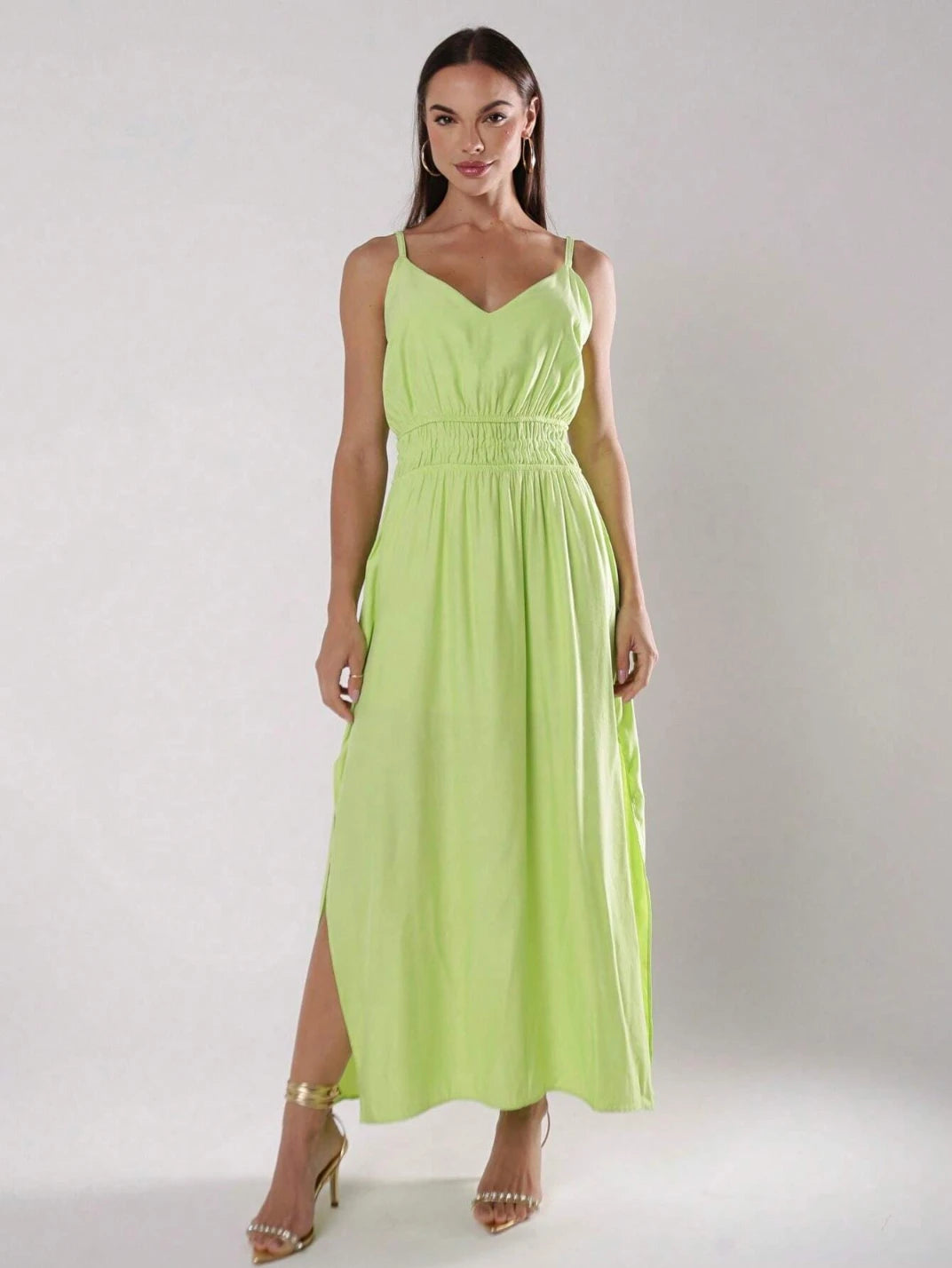 Vestido Longo Alcinha Fendas Laterais Verde EstiloE - Vestido Feminino, Vestido Longo, Vestido Soltinho, Vestido Casual, Vestido Alcinha, Vestido com Fenda, Vestido Elegante, Vestido Verde