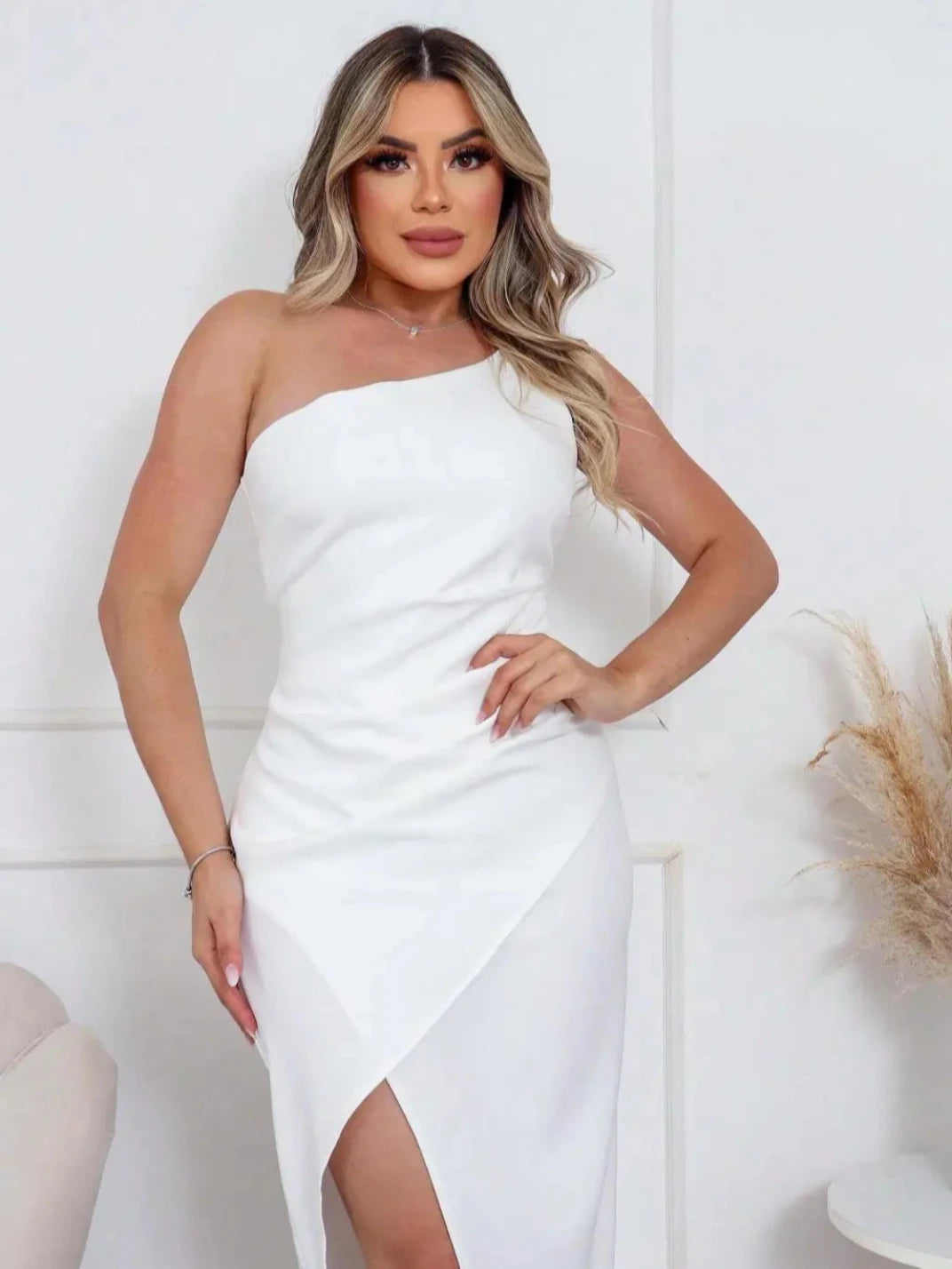 Vestido Longo com Fenda Transpassado Branco EstiloE, Vestido Longo, Vestido Casual, Vestido de Festa, Vestido um Ombro, Vestido com Fenda, Vestido Branco, Vestido Longo Branco