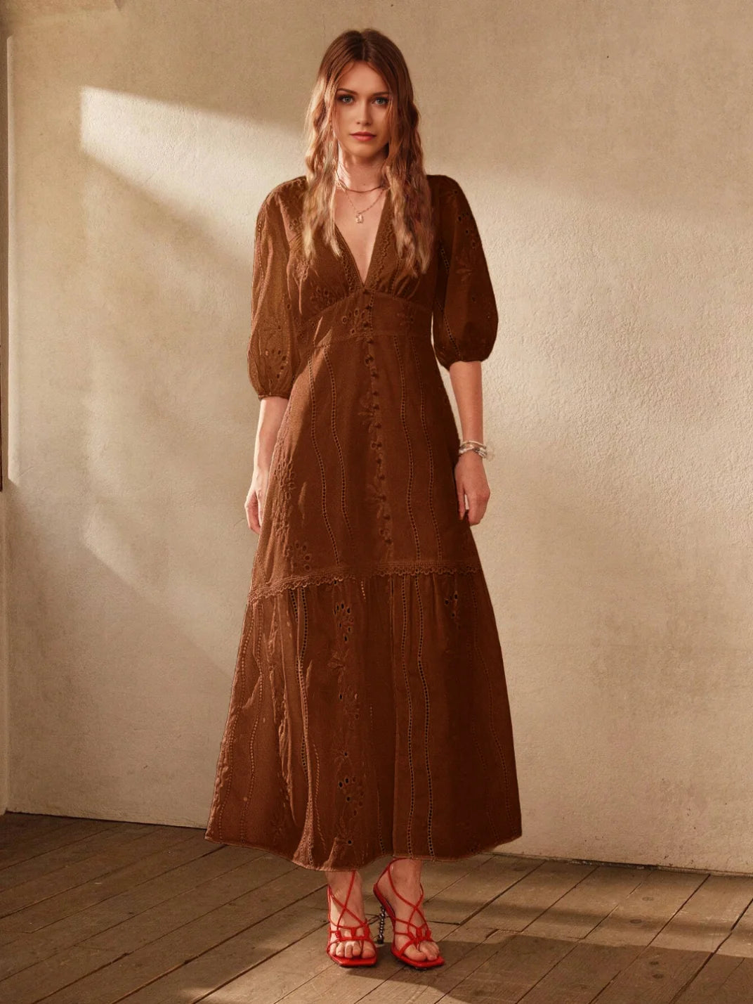 Vestido Longo Laise com Manga Marrom - EstiloE, Vestido Manga Bufante, Vestido Longo, Vestido Laise, Vestido Feminino, Vestido Casual, Vestido Boho, Vestido Marrom