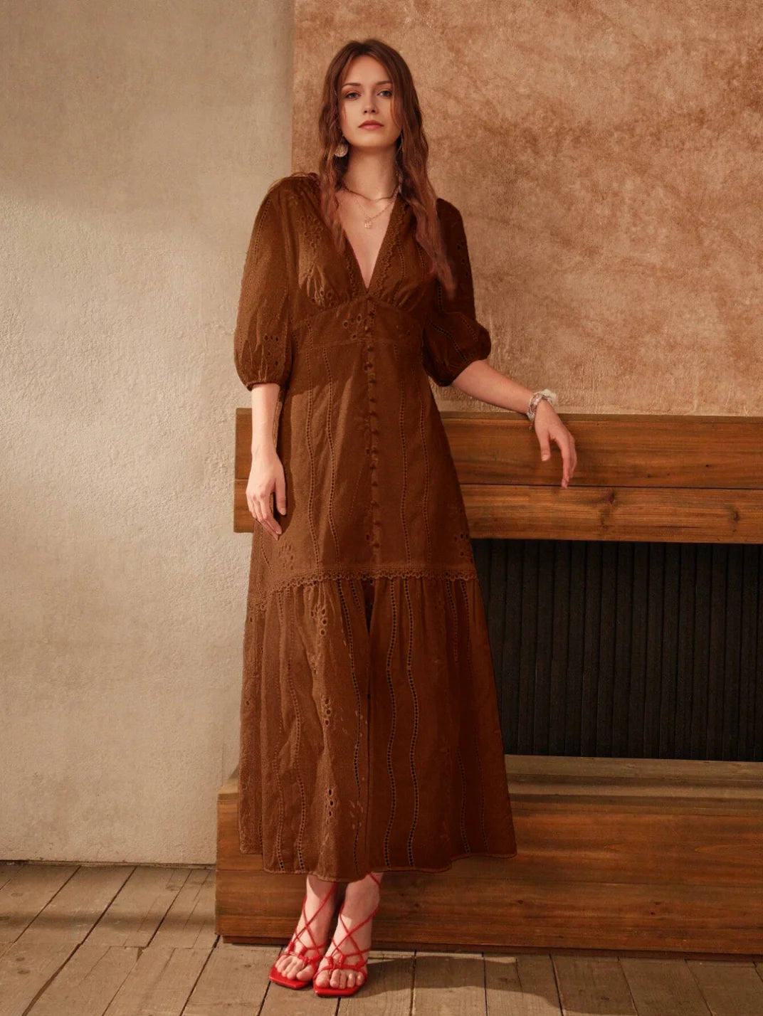 Vestido Longo Laise com Manga Marrom - EstiloE, Vestido Manga Bufante, Vestido Longo, Vestido Laise, Vestido Feminino, Vestido Casual, Vestido Boho, Vestido Marrom