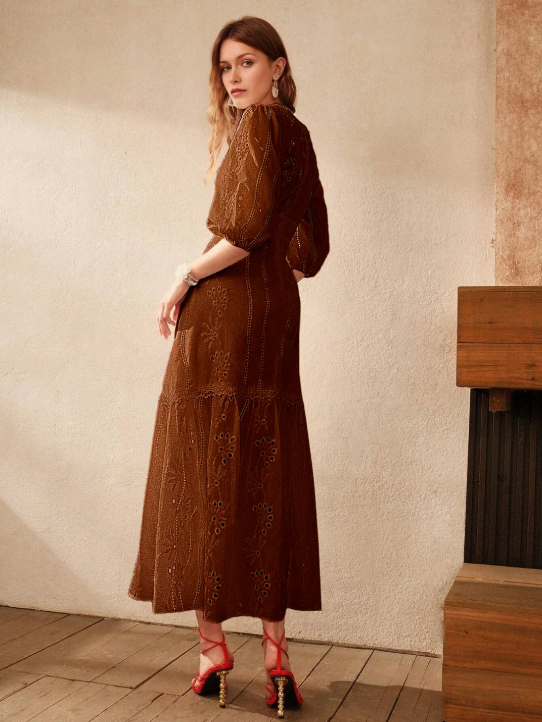Vestido Longo Laise com Manga Marrom - EstiloE, Vestido Manga Bufante, Vestido Longo, Vestido Laise, Vestido Feminino, Vestido Casual, Vestido Boho, Vestido Marrom